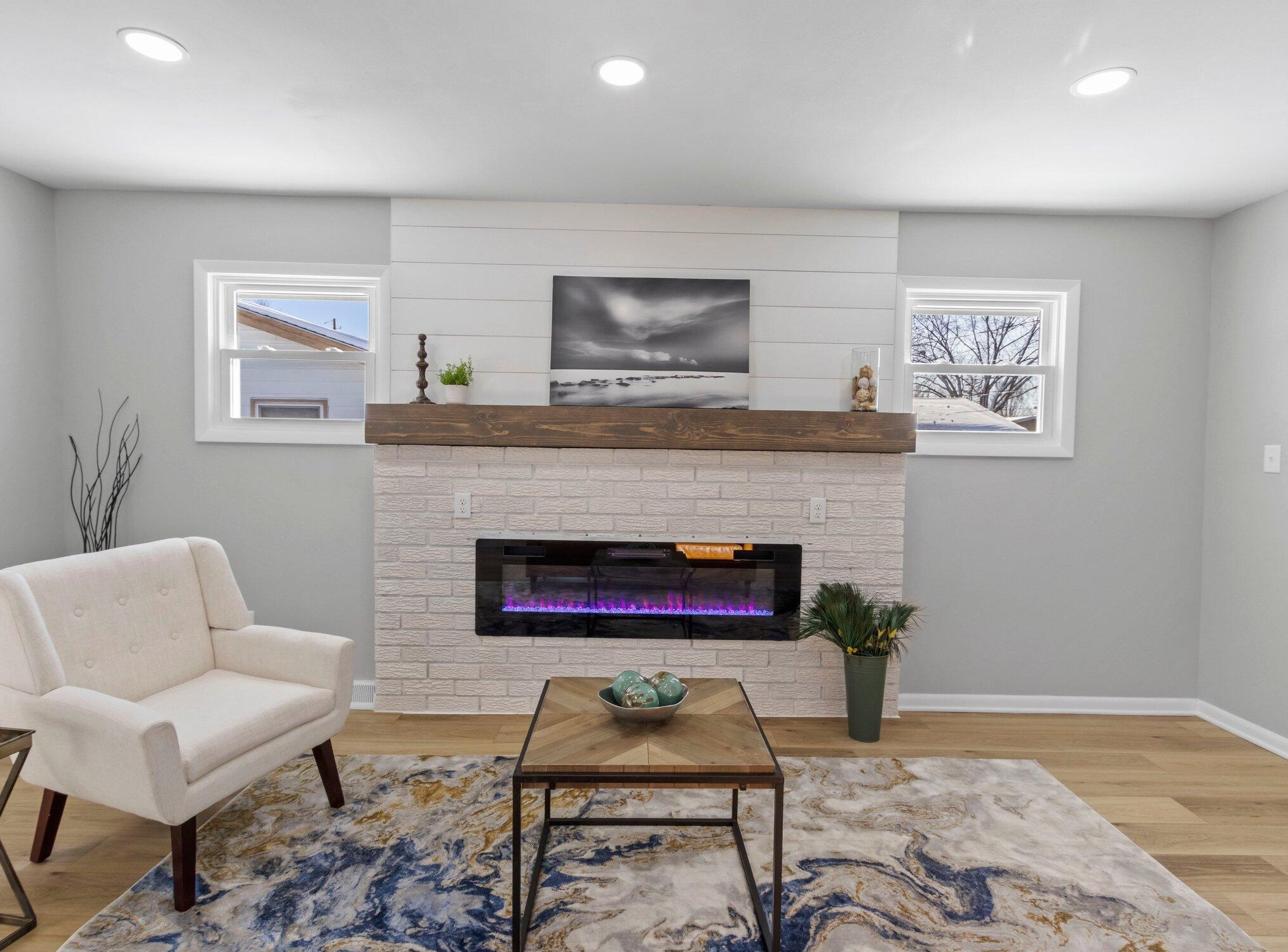 525 Lincoln Ave, Hartford WI  53027-2216 exterior