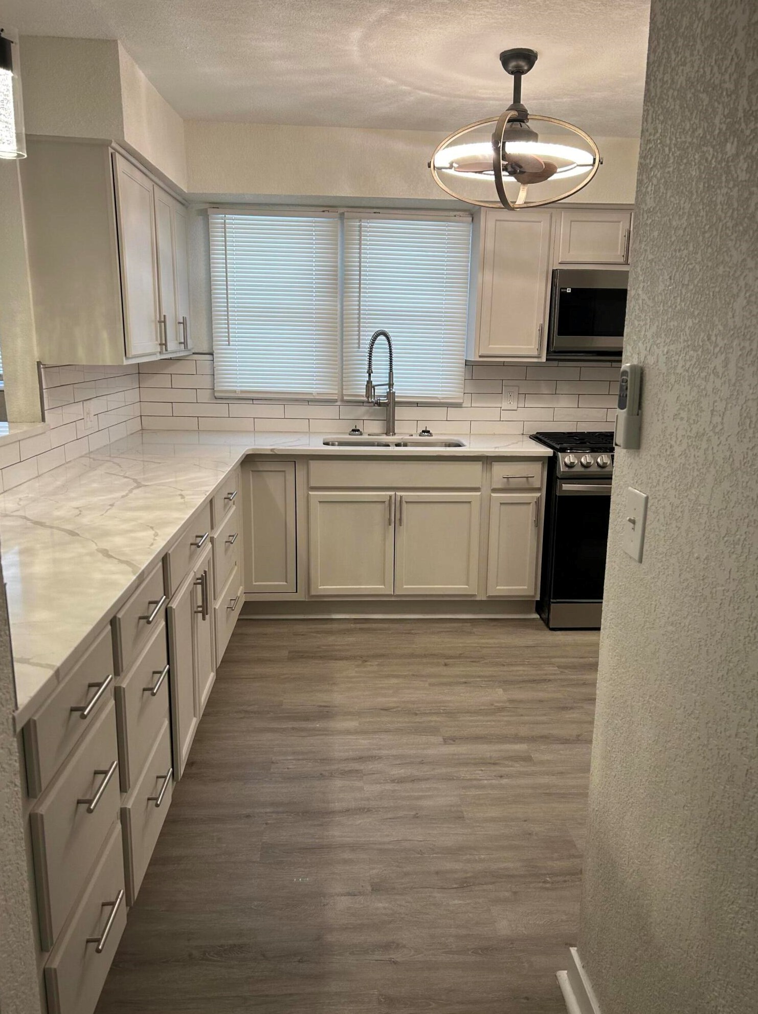 6725 54th St, Milwaukee WI  53223-5927 exterior