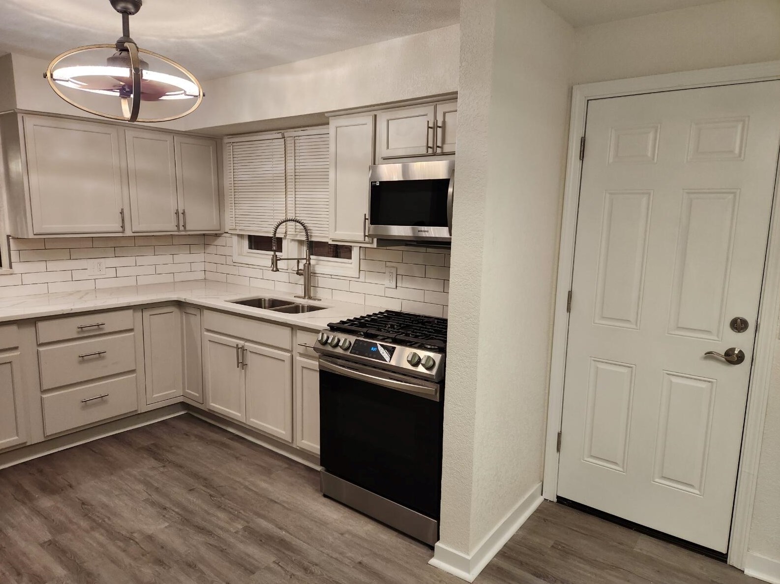 6725 54th St, Milwaukee WI  53223-5927 exterior