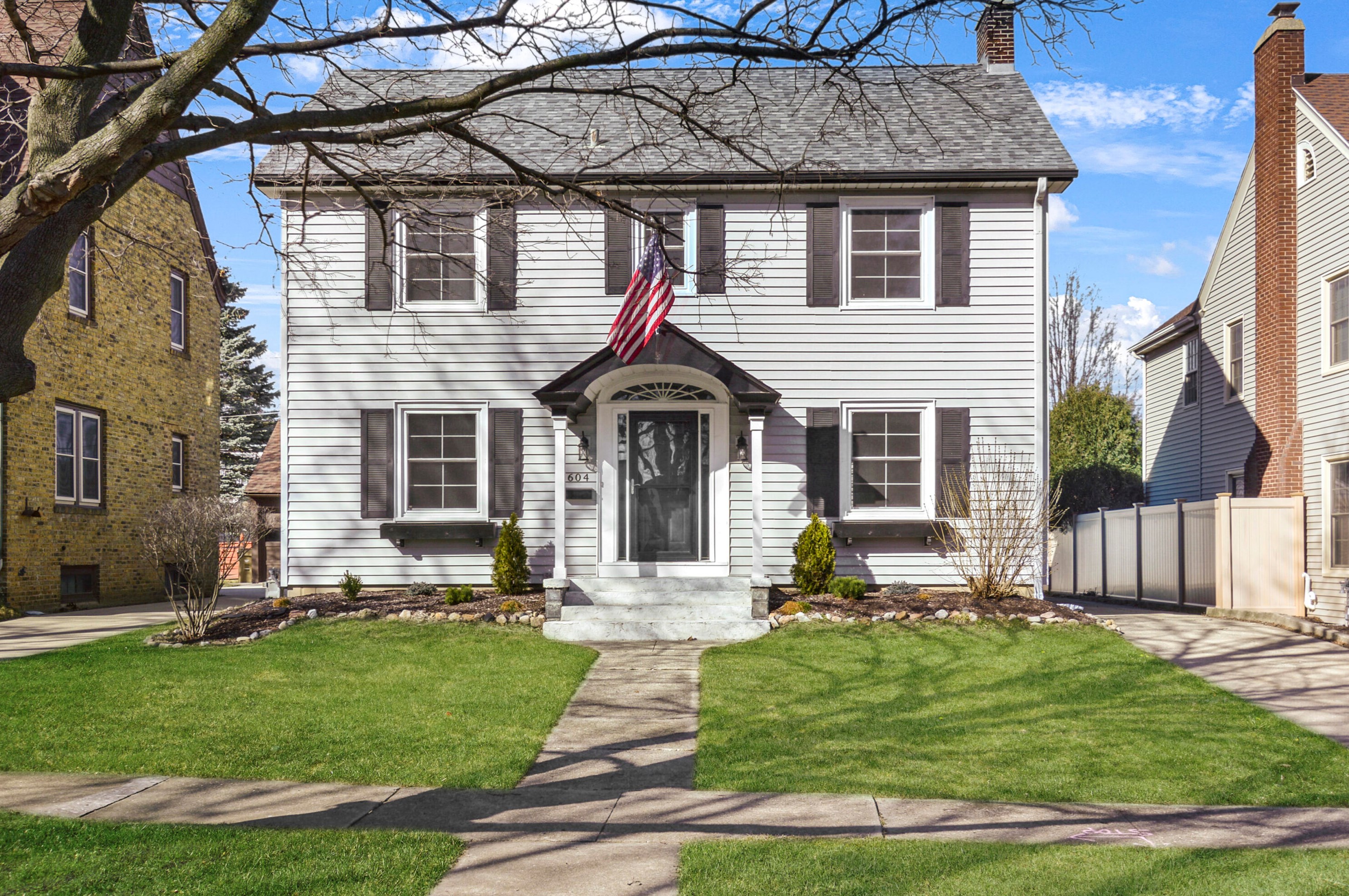 604 74th St, Kenosha WI  53143-5548 exterior