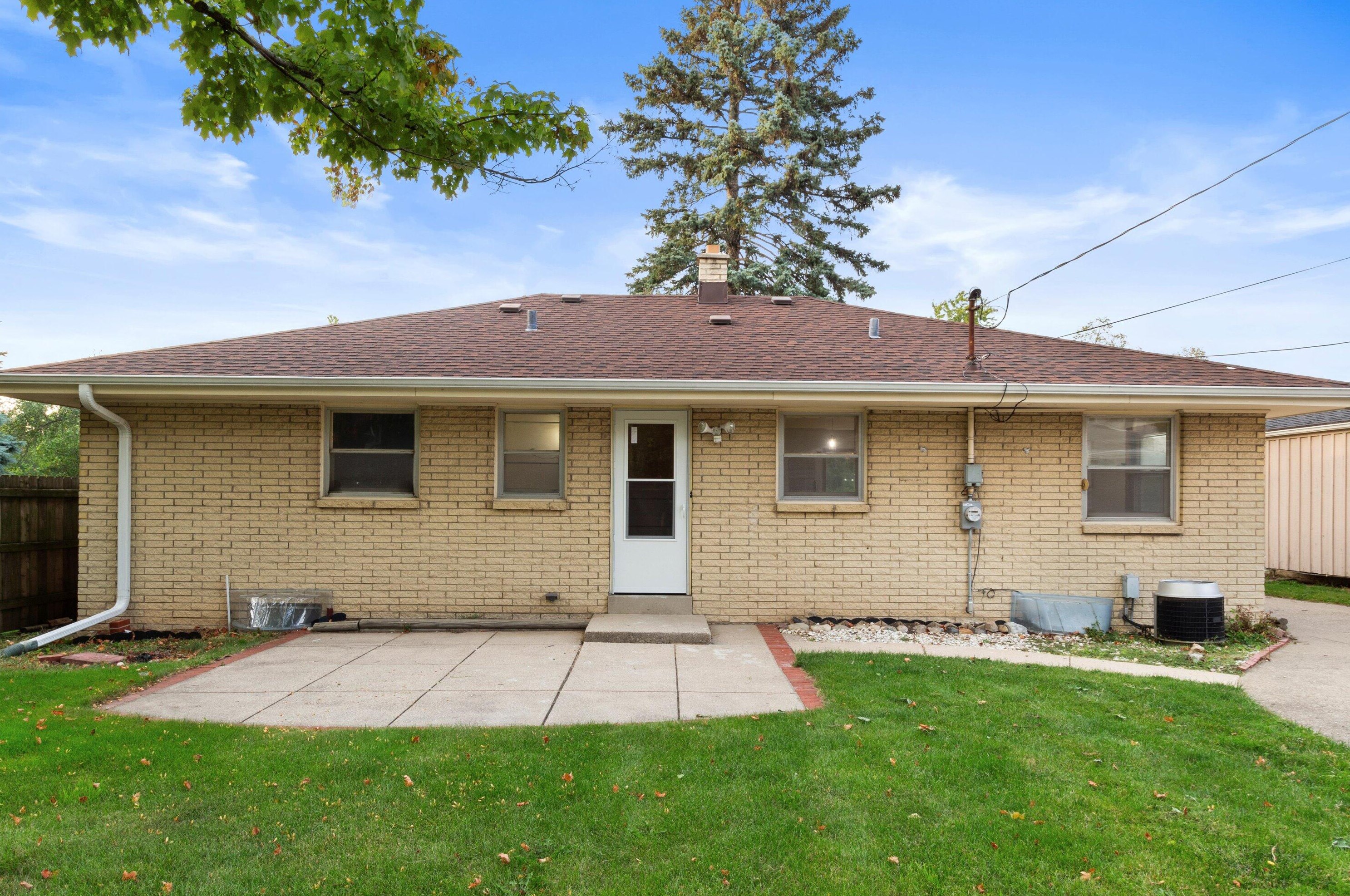 4617 Good Hope Rd, Milwaukee WI  53223-4837 exterior