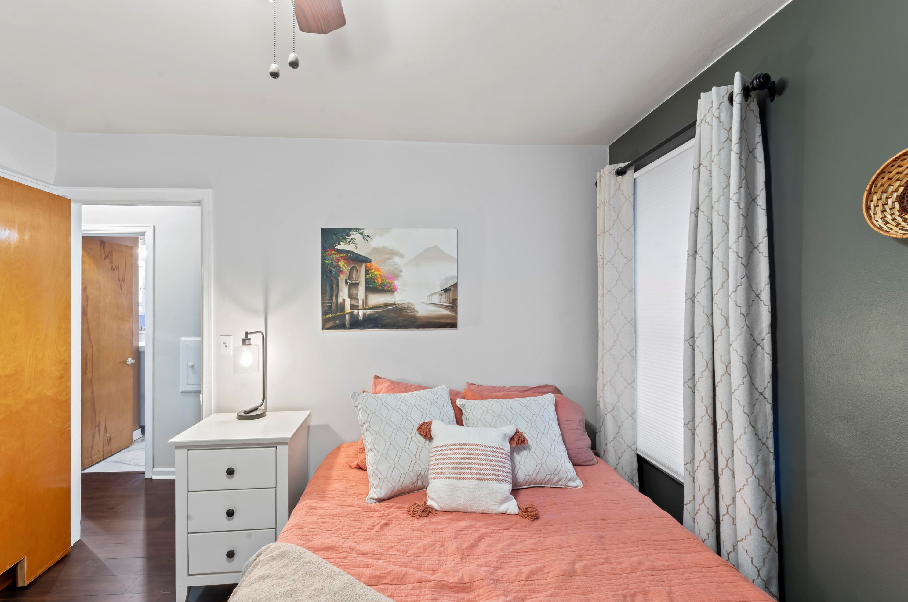 3341 88th St, Milwaukee WI  53222-3647 exterior