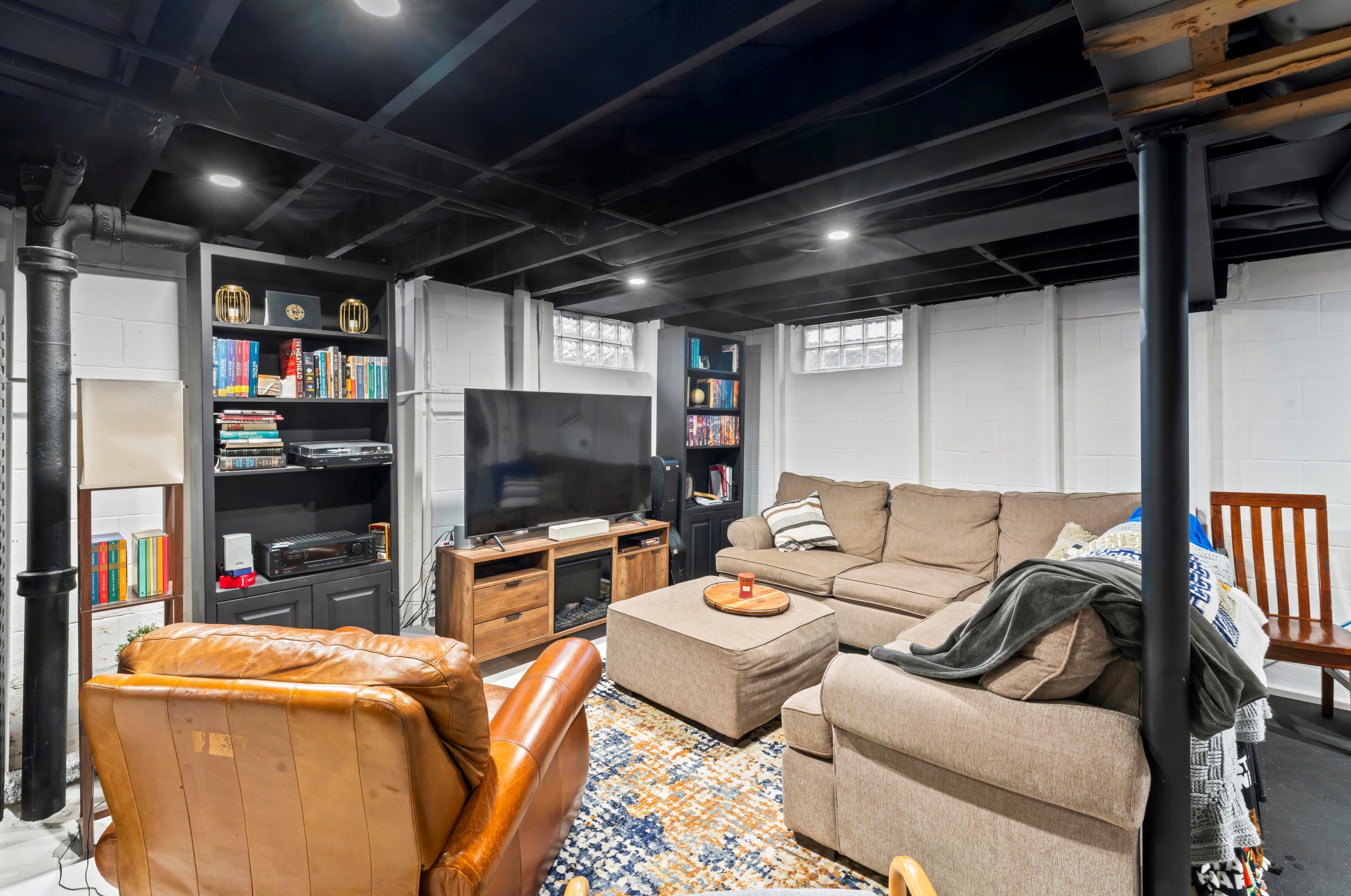 3341 88th St, Milwaukee WI  53222-3647 exterior