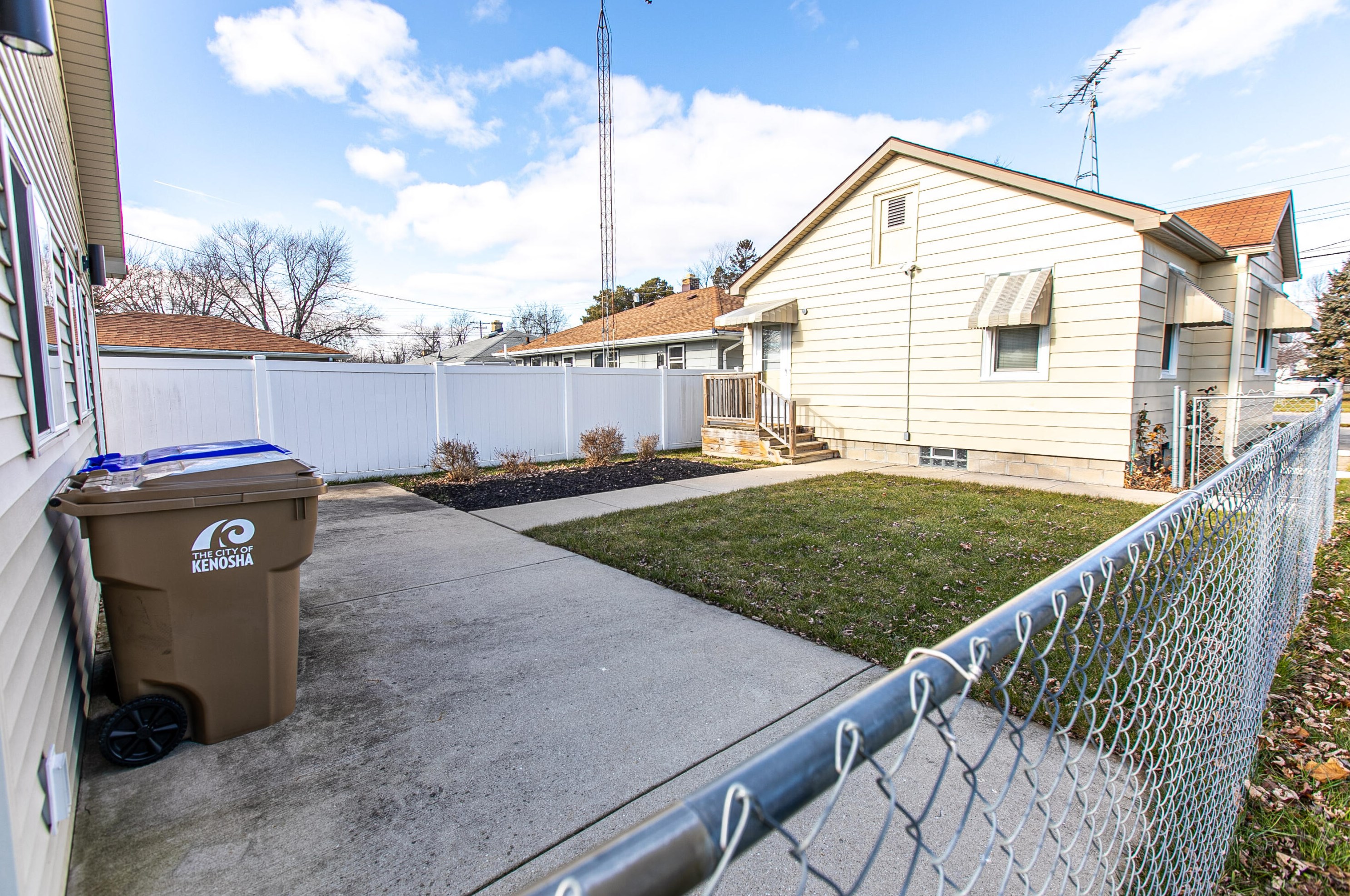 2501 31st St, Kenosha WI  53140-2176 exterior