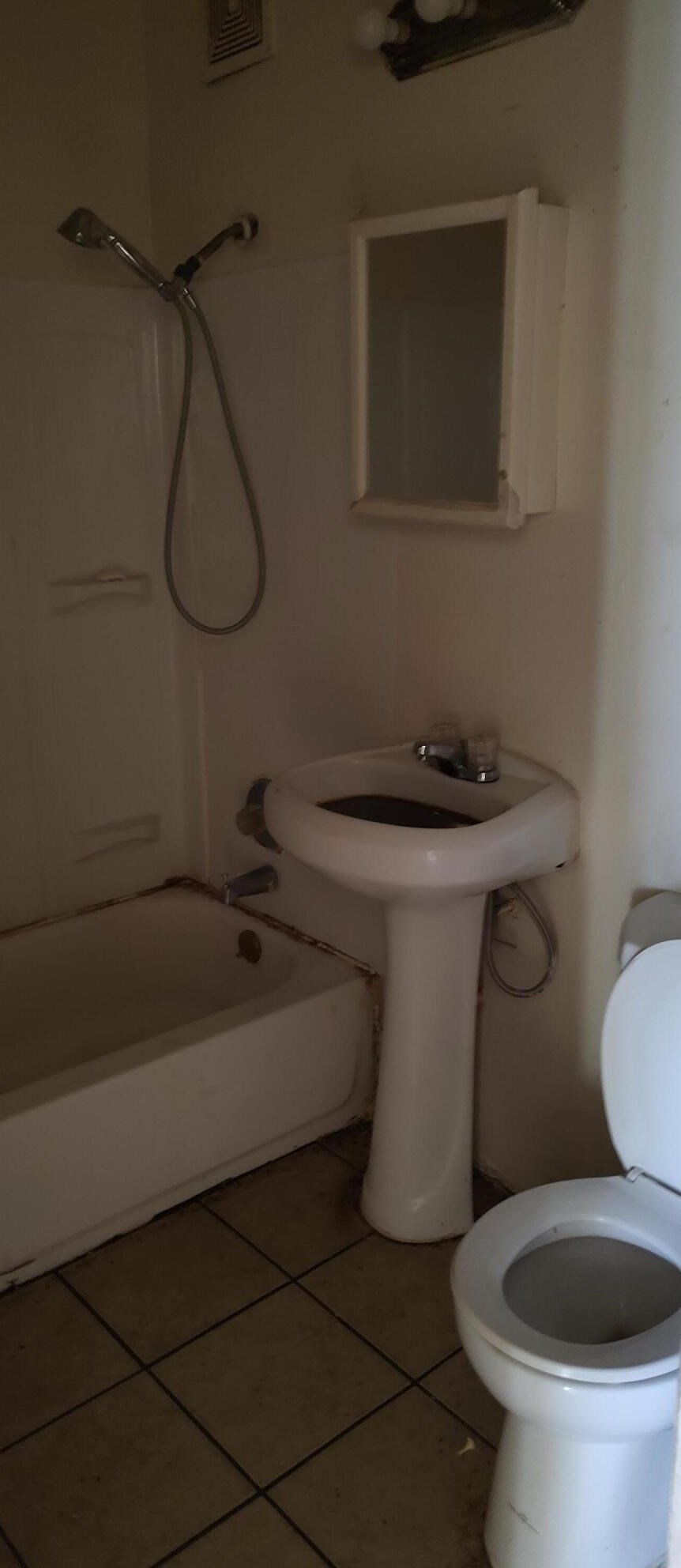 2165 42, Milwaukee WI 53208-1309 exterior