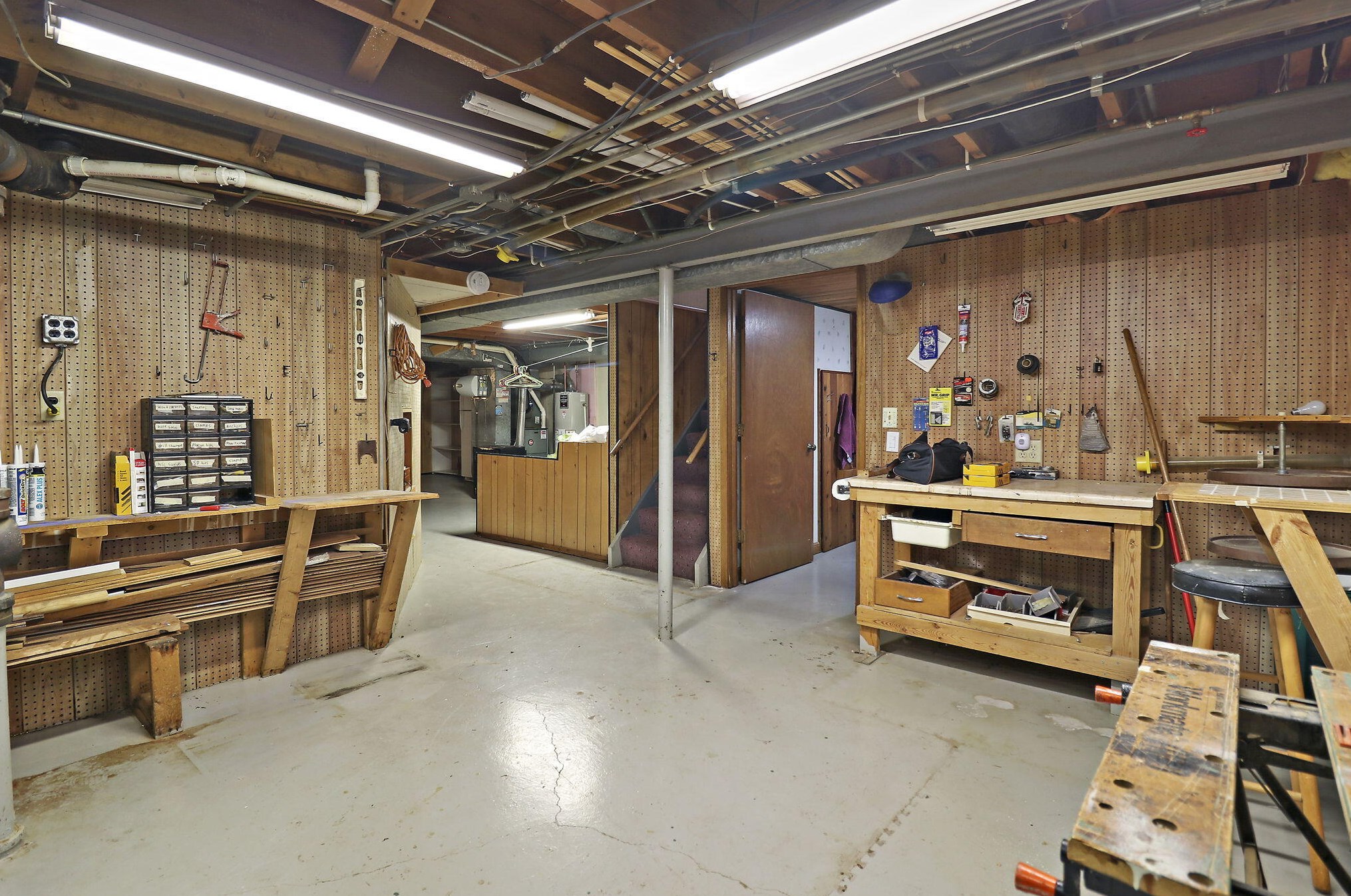 2302 Lincoln Rd, Kenosha WI  53143-1425 exterior