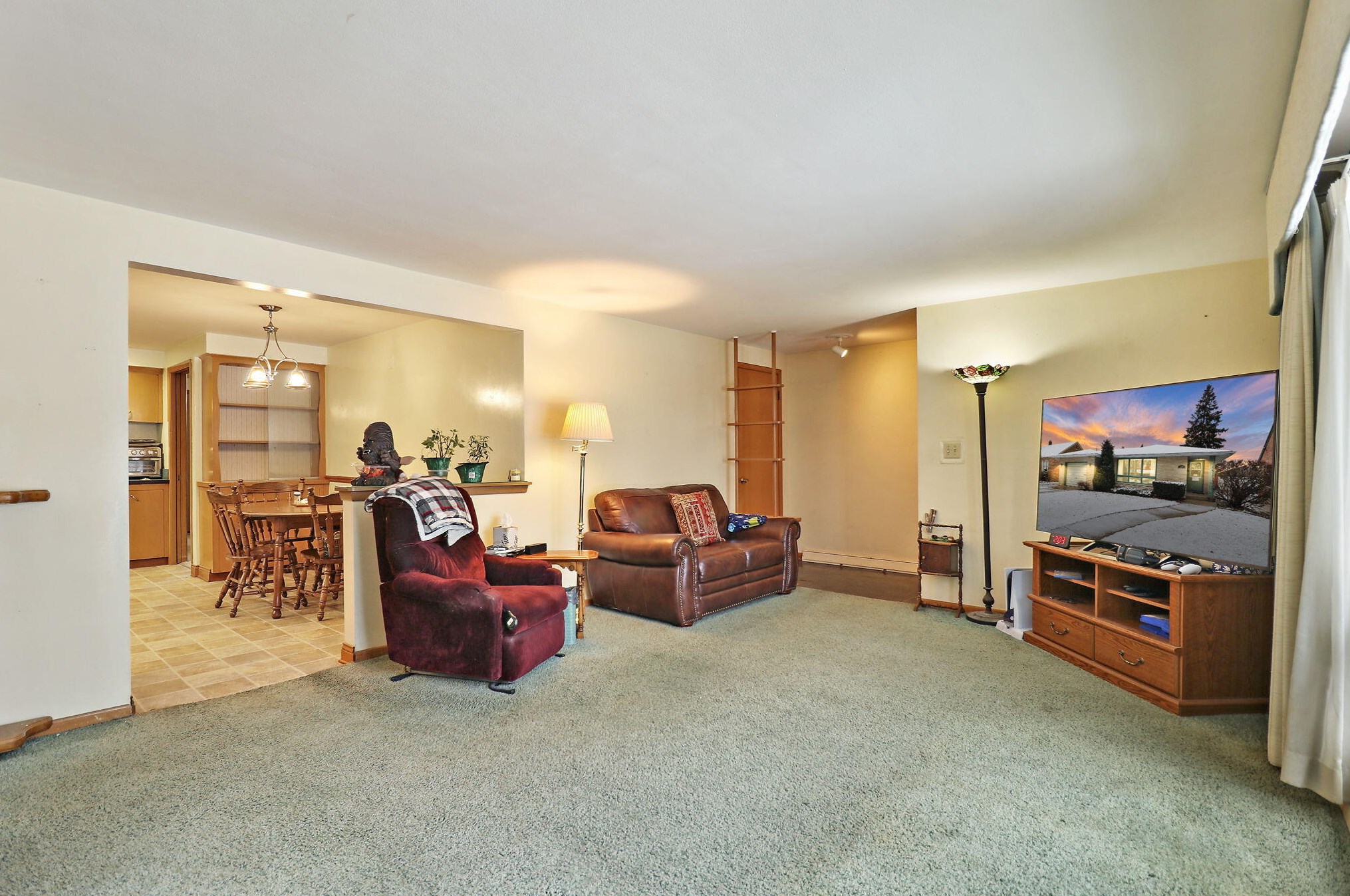 2302 Lincoln Rd, Kenosha WI  53143-1425 exterior