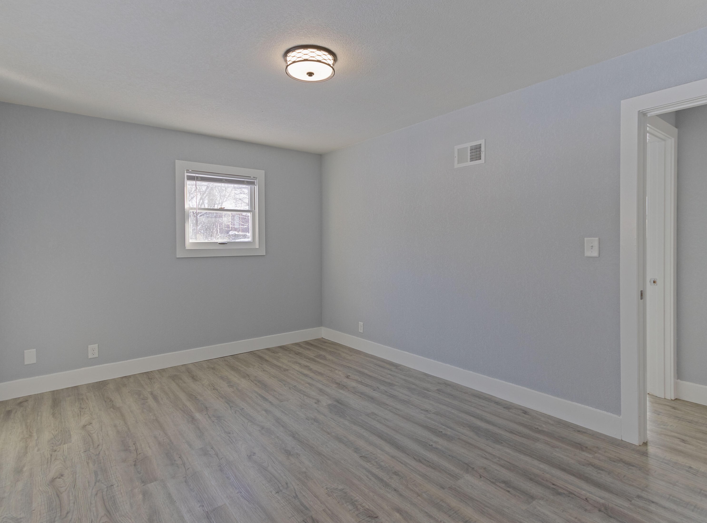 5231 Parkland Ave, Milwaukee WI  53223-4336 exterior