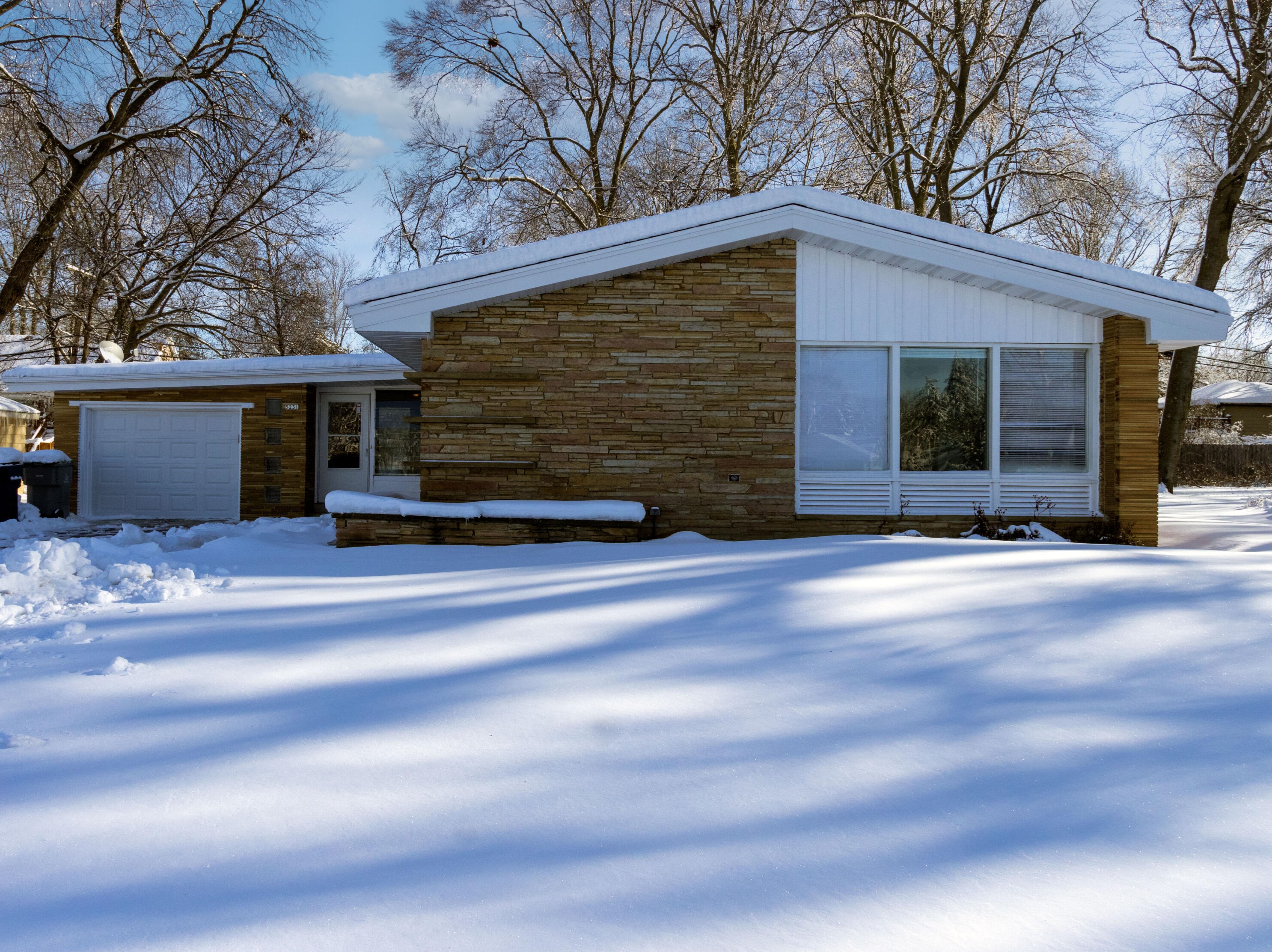 5231 Parkland Ave, Milwaukee WI  53223-4336 exterior
