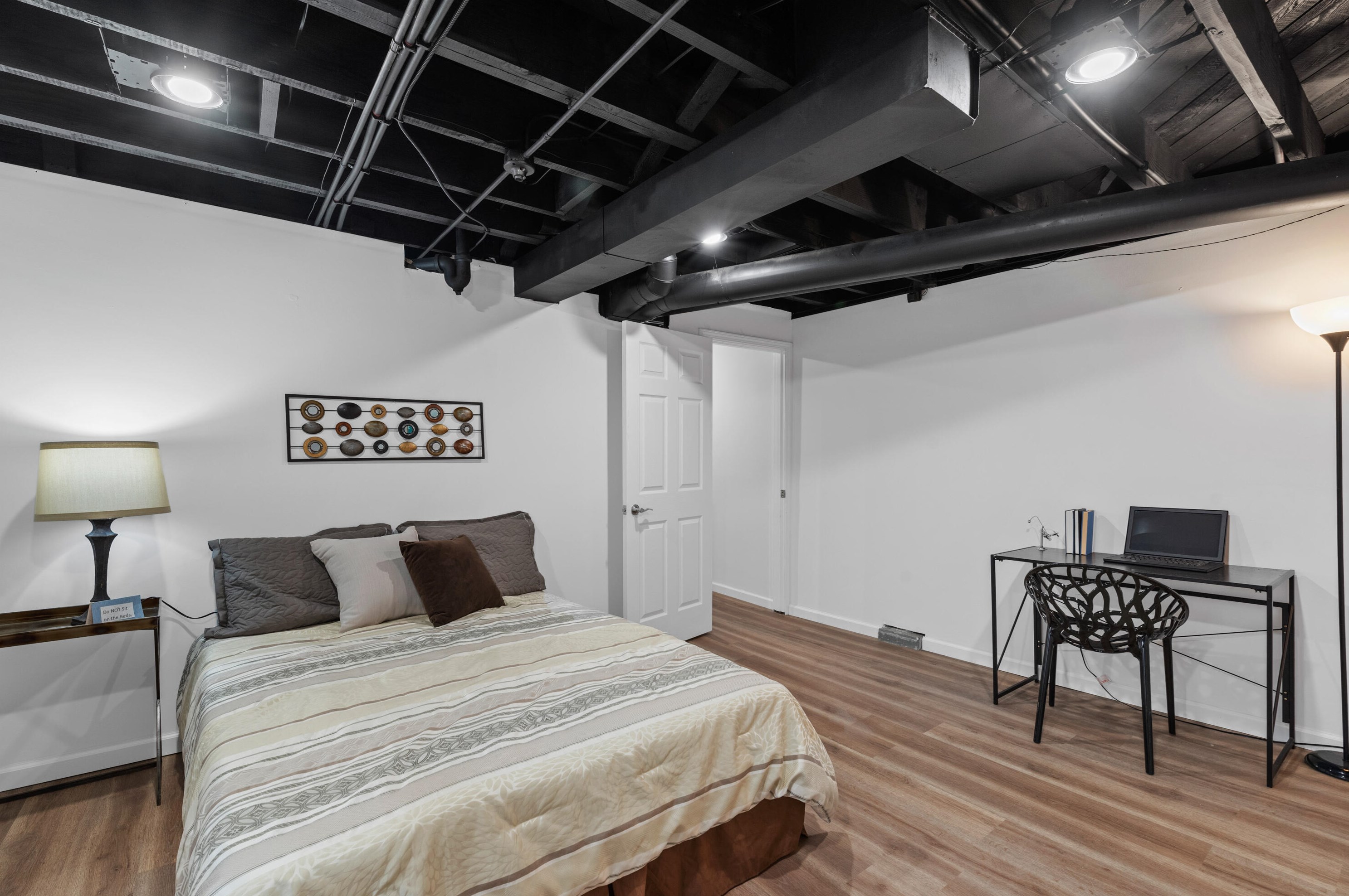 4916 57th St, Milwaukee WI  53218-4240 exterior