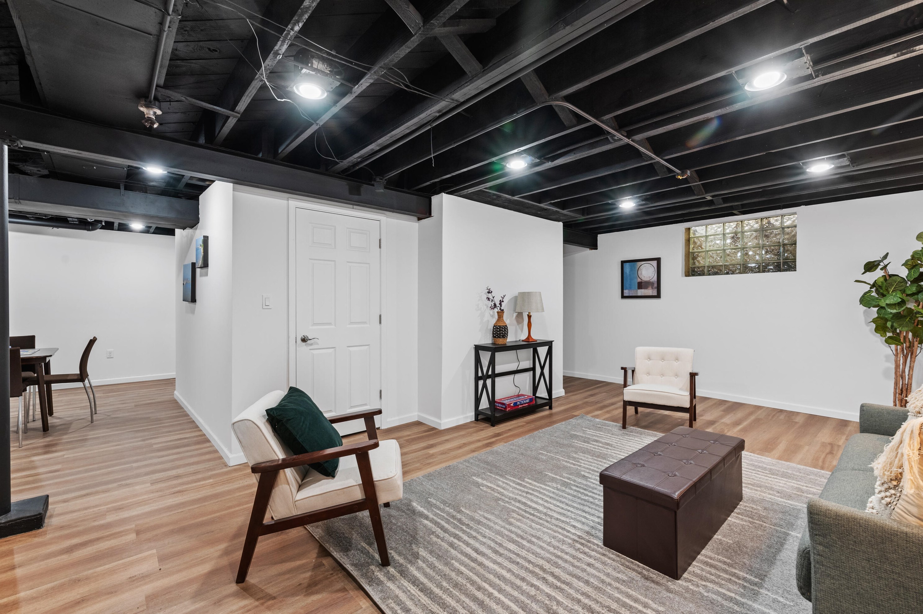 4916 57th St, Milwaukee WI  53218-4240 exterior