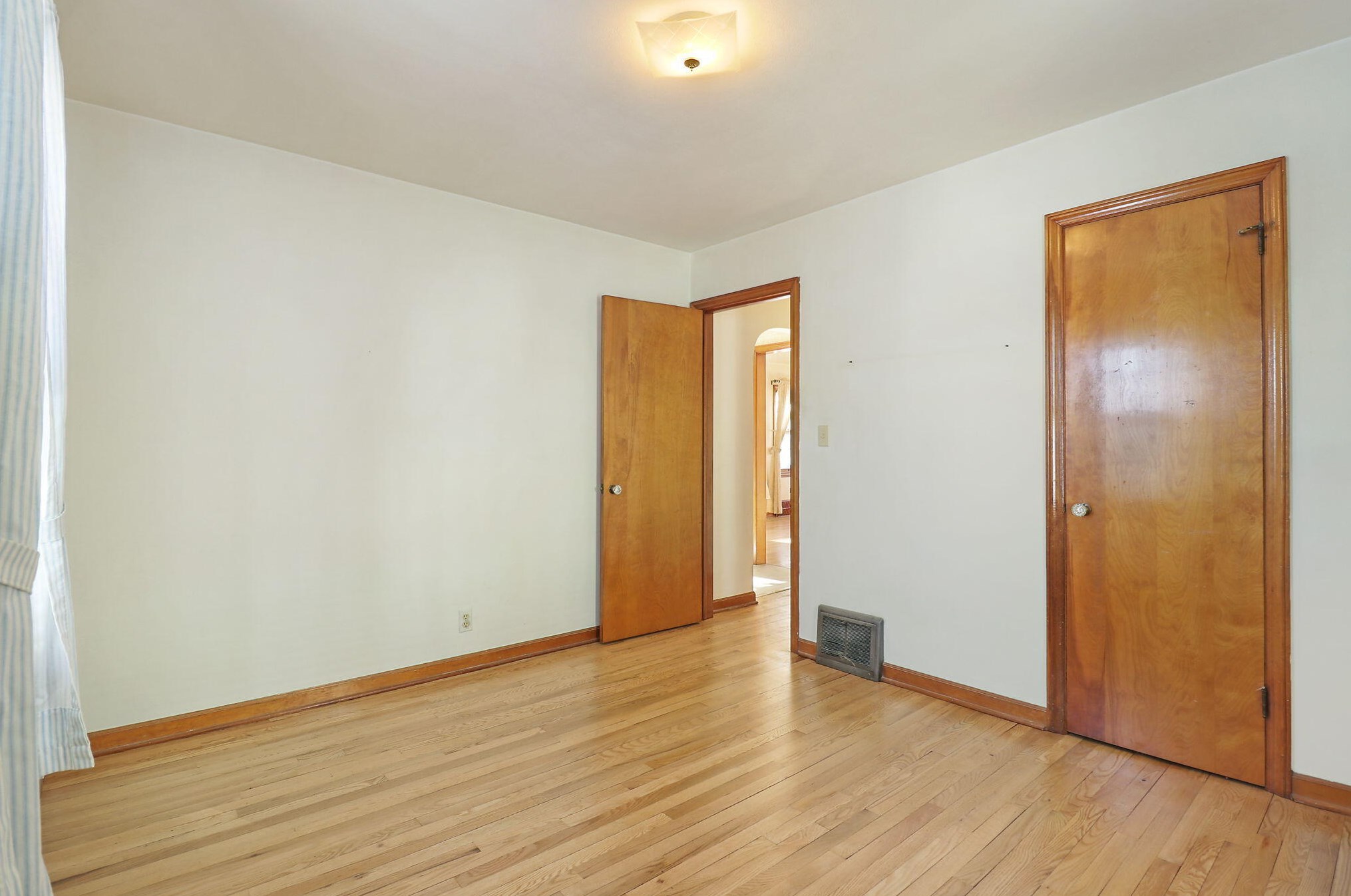 7323 43 Ave, Kenosha WI 53142-4217 exterior