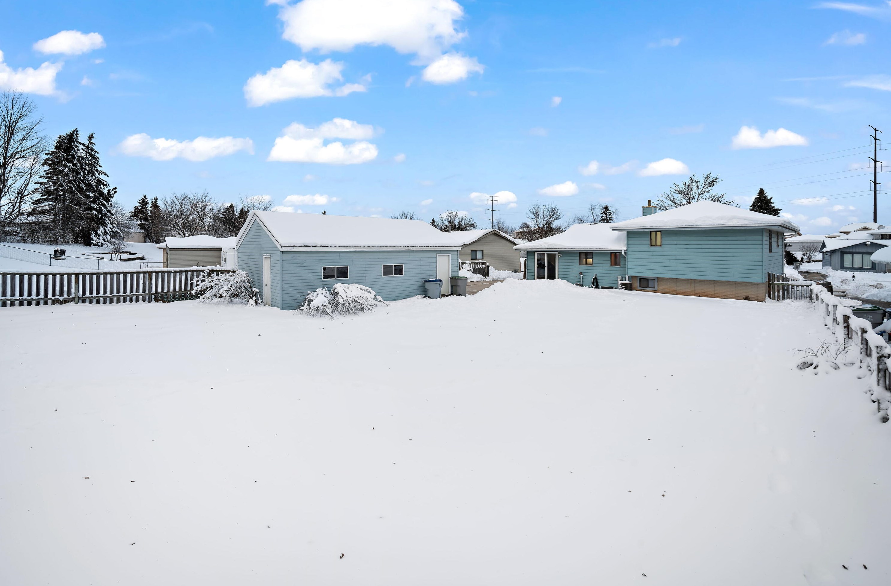 9311 85th St, Milwaukee WI  53224-1310 exterior