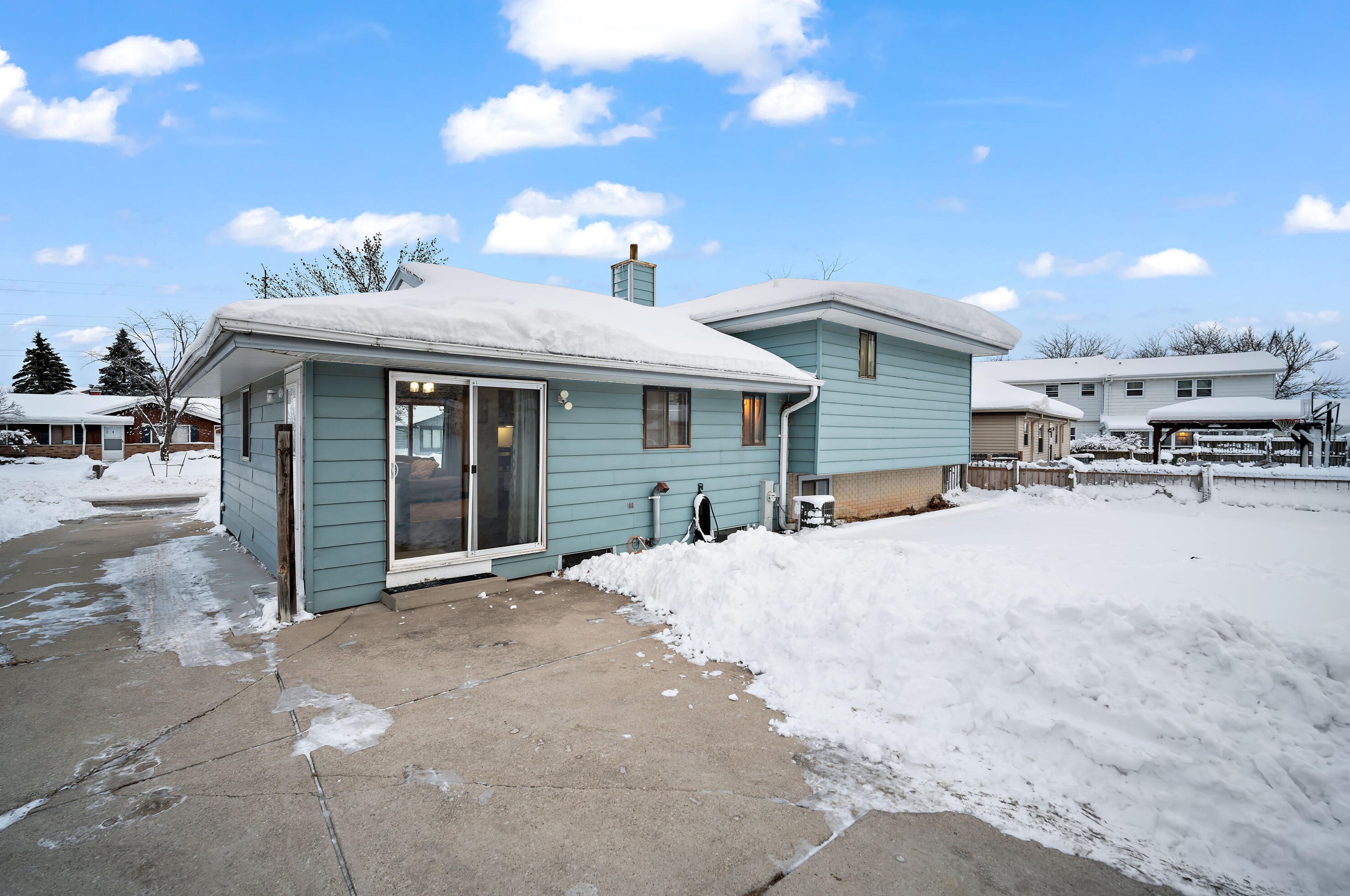 9311 85th St, Milwaukee WI  53224-1310 exterior