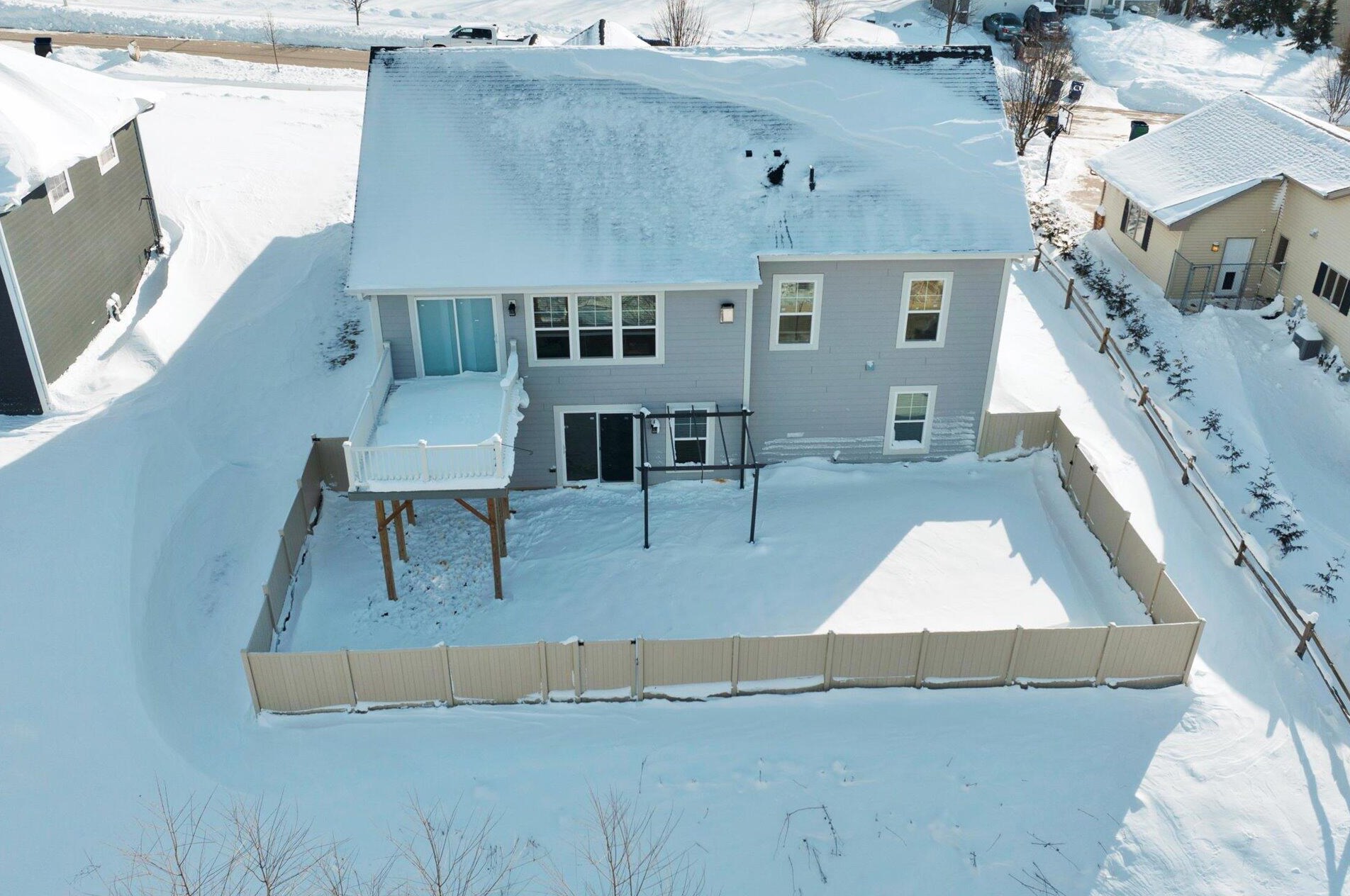 205 Glacial Dr, Slinger WI  53086-9066 exterior