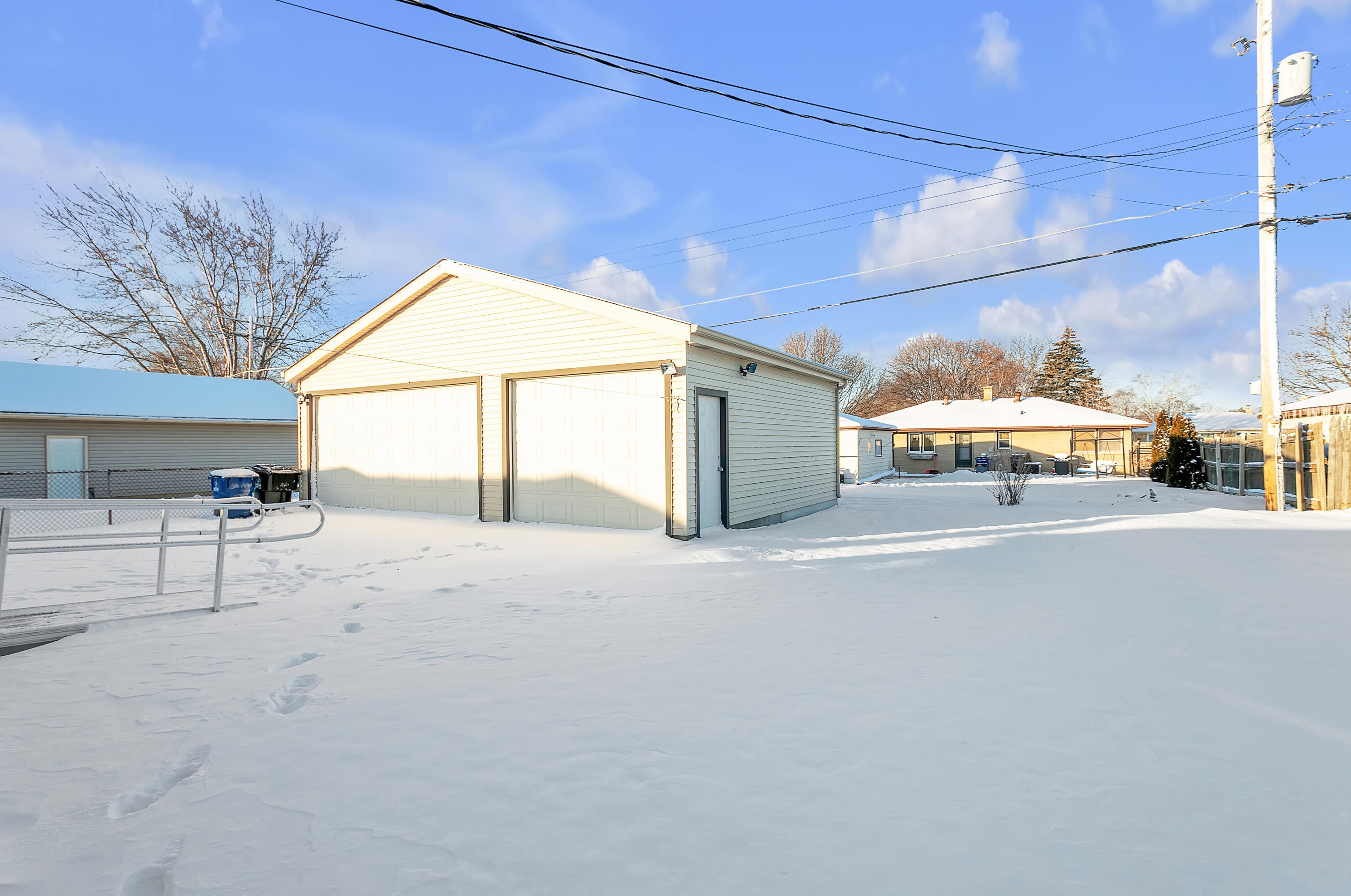 2616 Oregon St, Racine WI  53405-3948 exterior