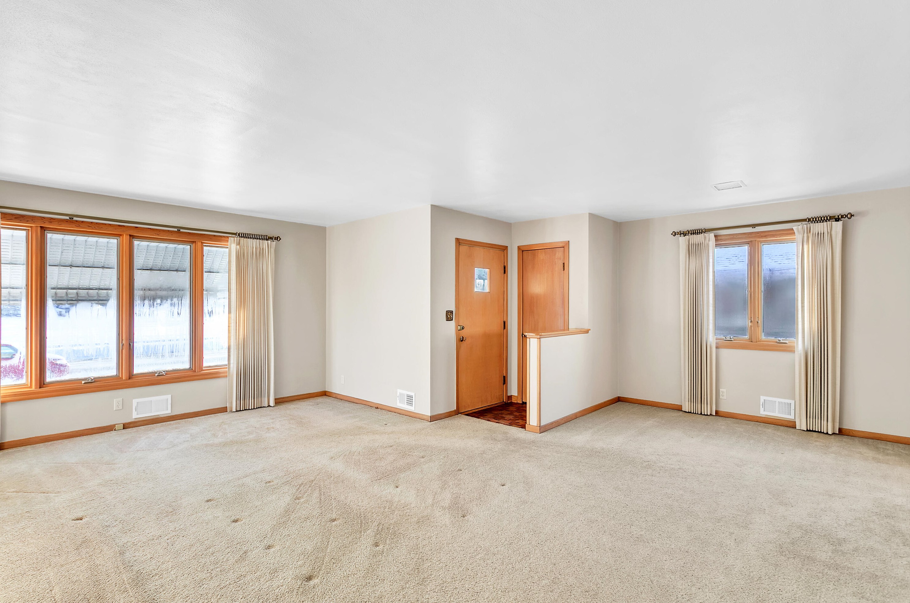 2616 Oregon St, Racine WI  53405-3948 exterior
