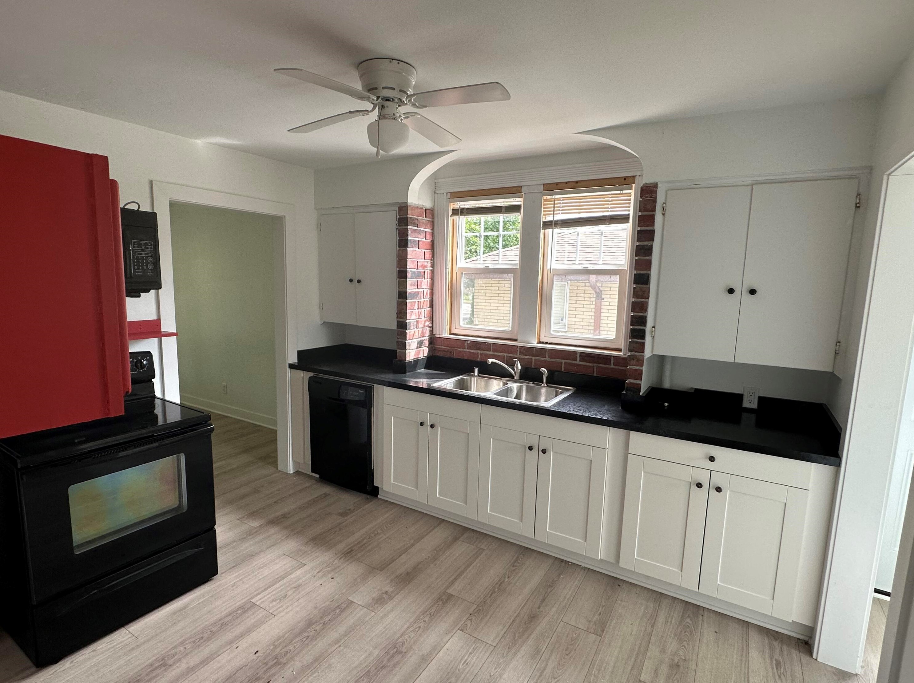 4319 87th St, Milwaukee WI  53222-1799 exterior