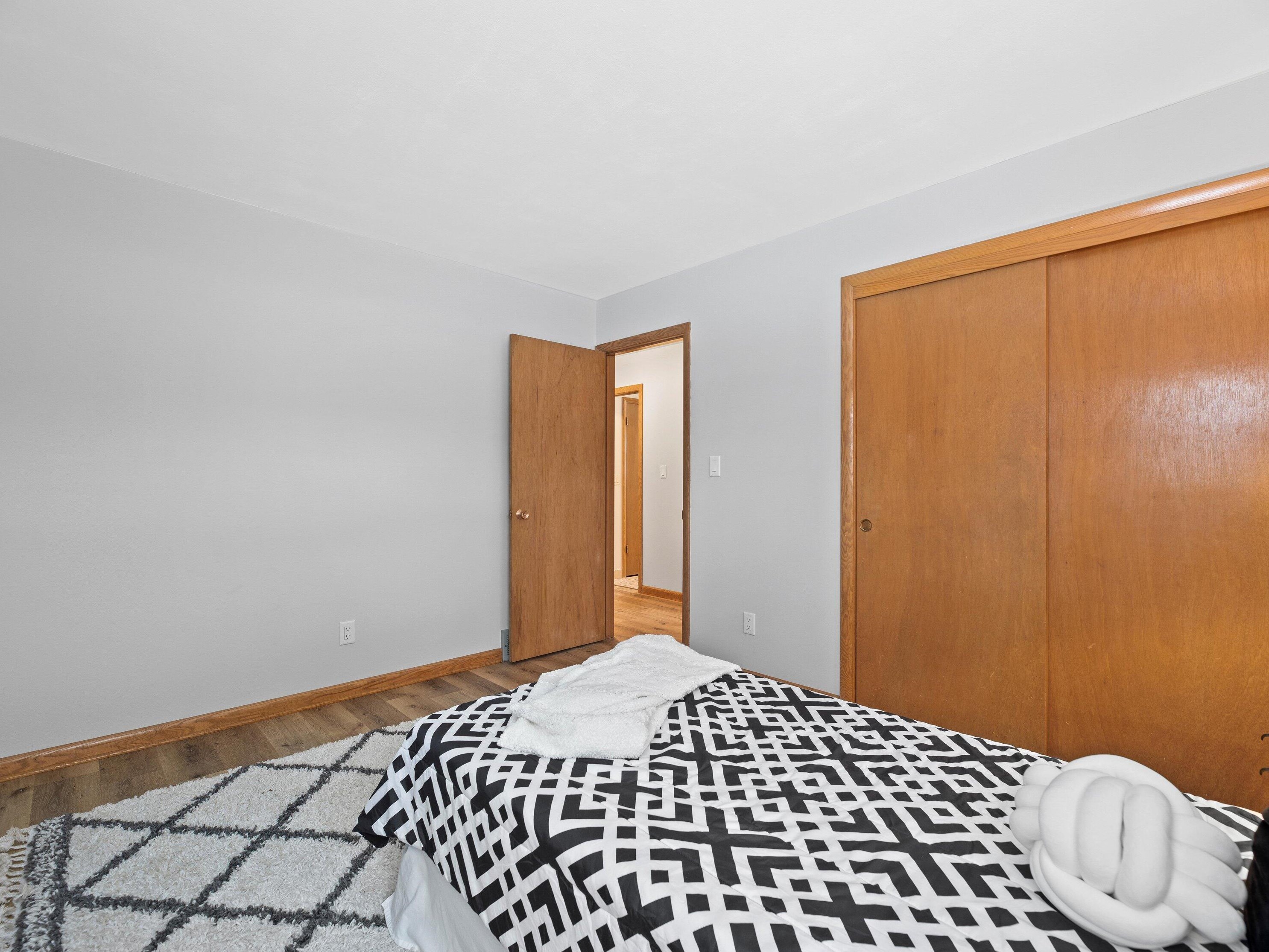 5230 Raven Dr, Greendale WI  53129-2814 exterior