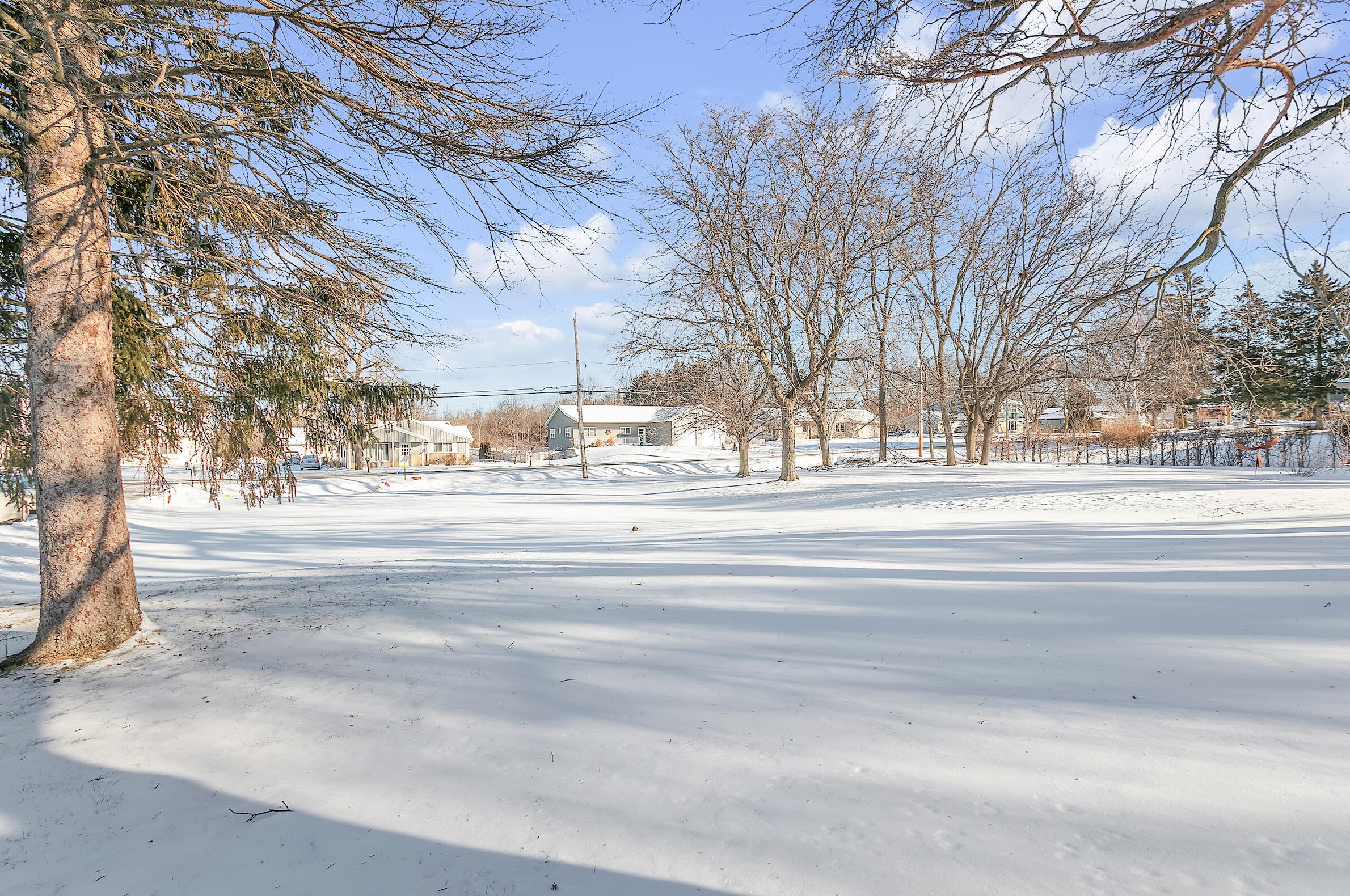 3881 Obrien Rd, Oak Creek WI  53154-6019 exterior