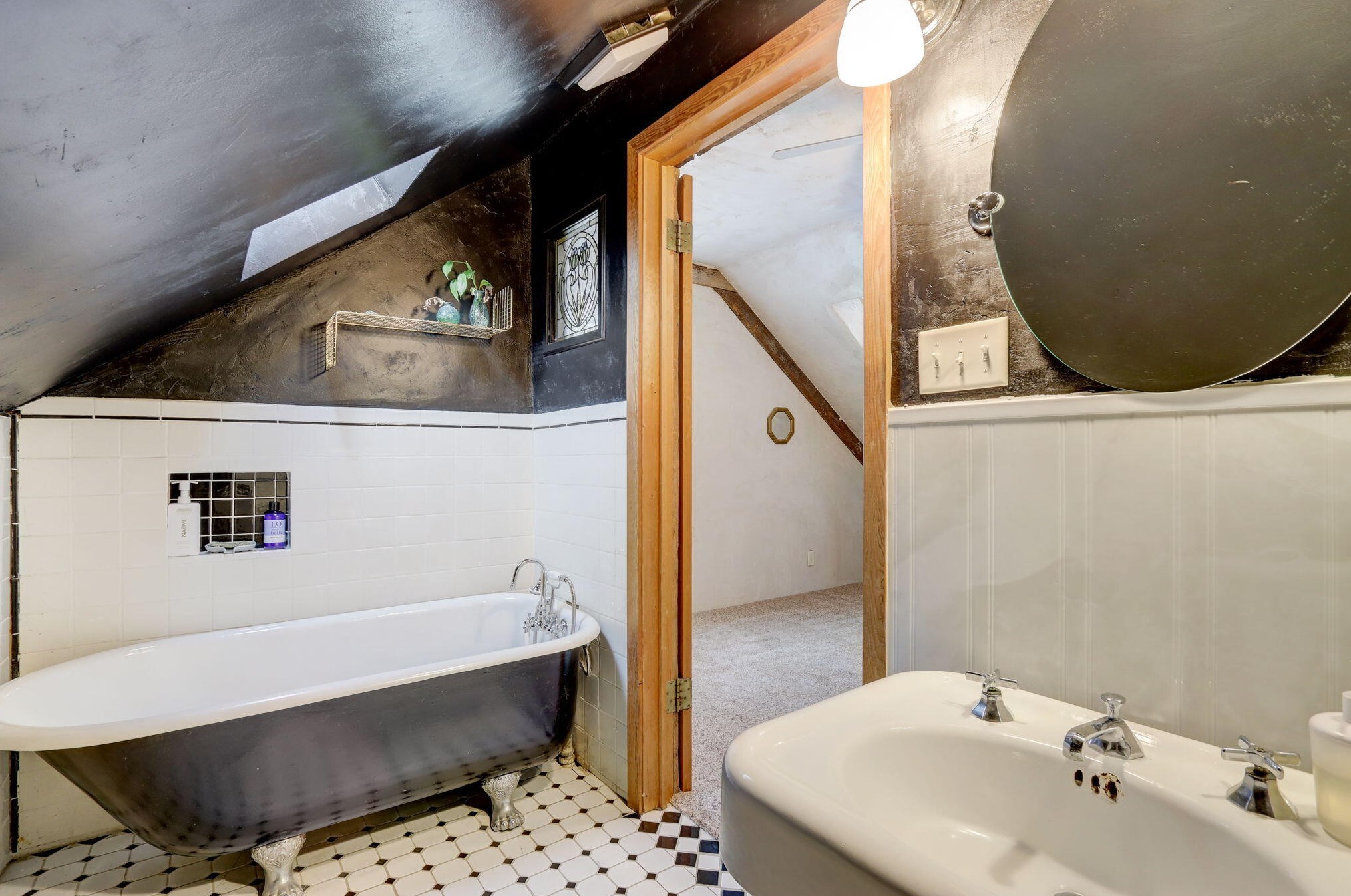 2113 55th St, Milwaukee WI  53219-1503 exterior