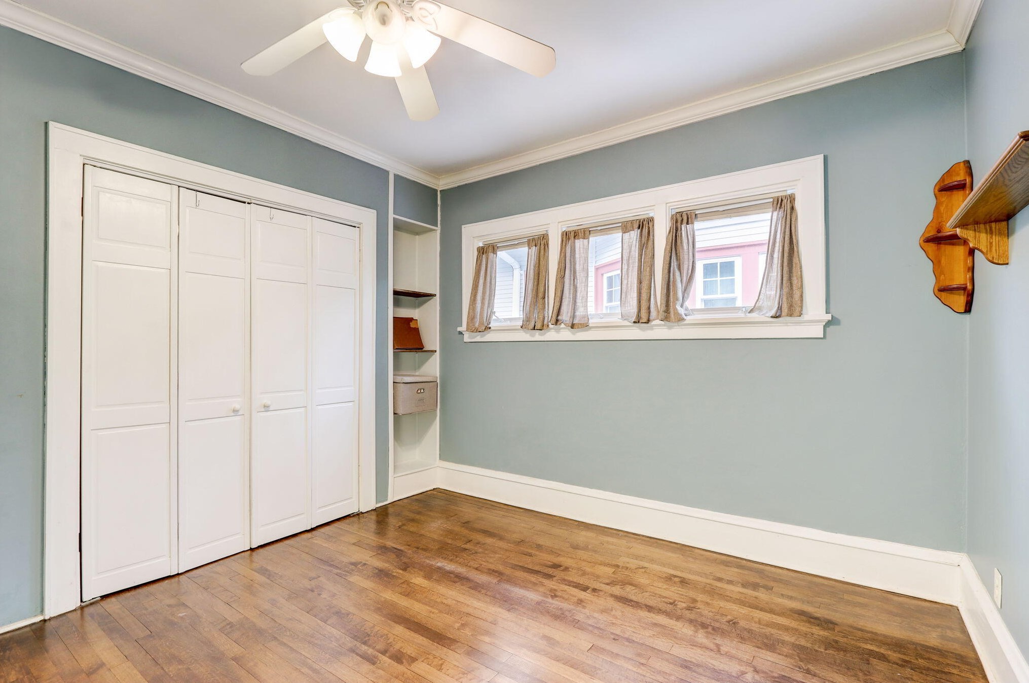 2113 55th St, Milwaukee WI  53219-1503 exterior