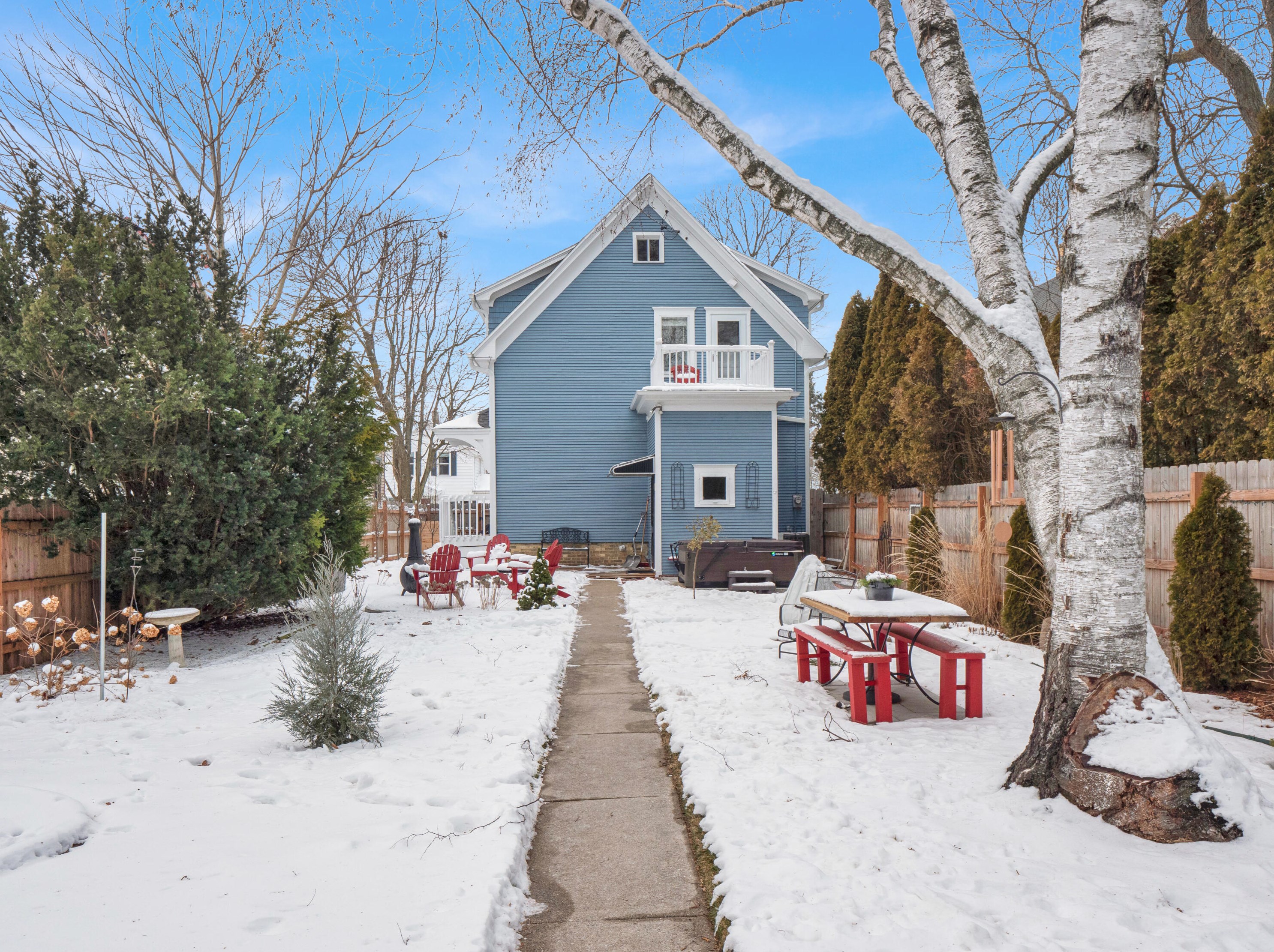 2013 10th St, Sheboygan WI  53081-2627 exterior