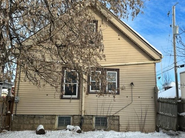 3121 41st St, Milwaukee WI  53215-4026 exterior