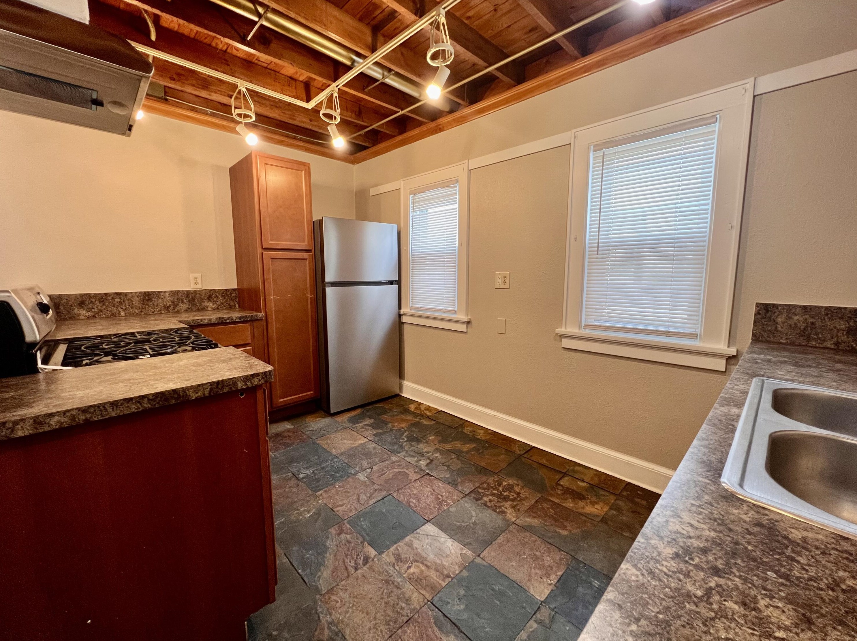 2548 57th St, Milwaukee WI  53210-2206 exterior