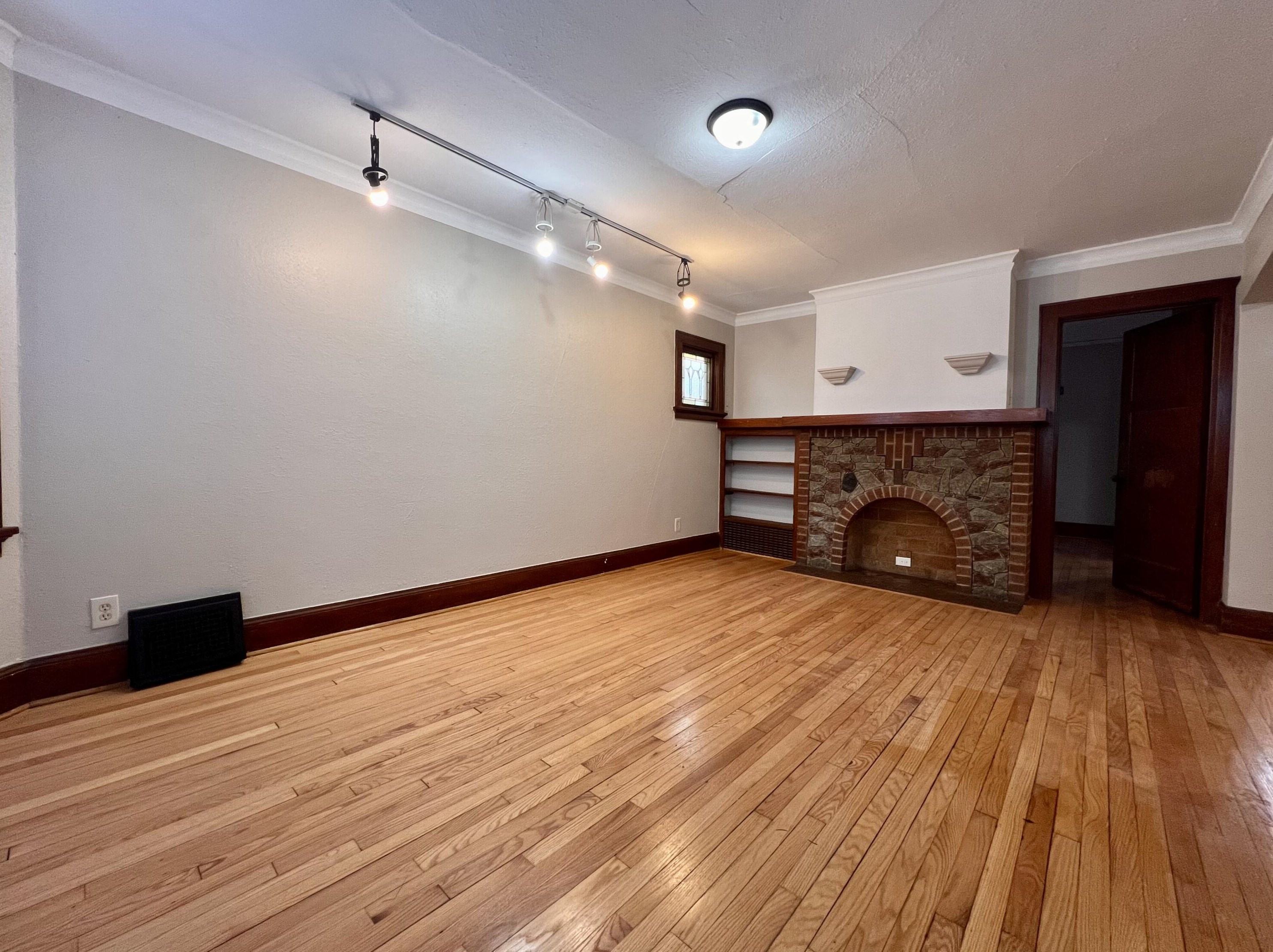 2548 57th St, Milwaukee WI  53210-2206 exterior