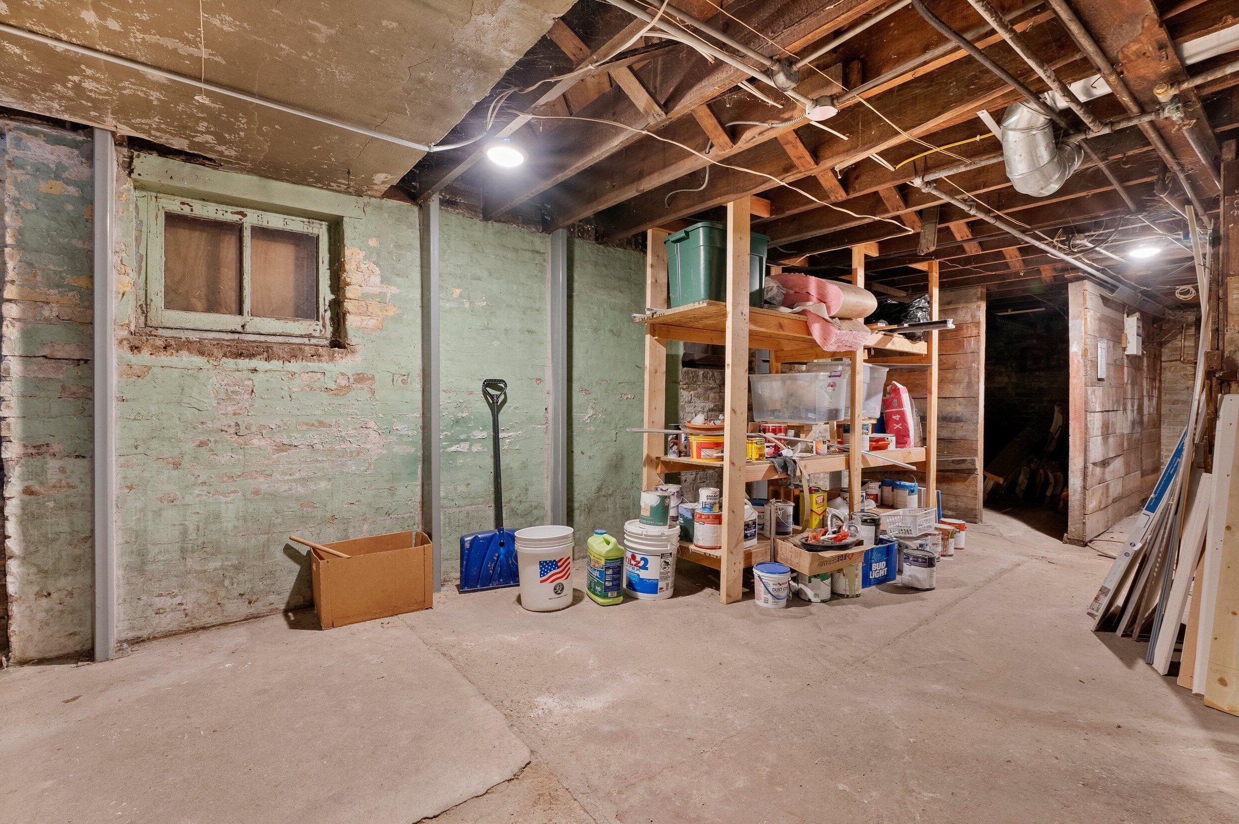 3250 Booth St, Milwaukee WI 53212-2136 exterior