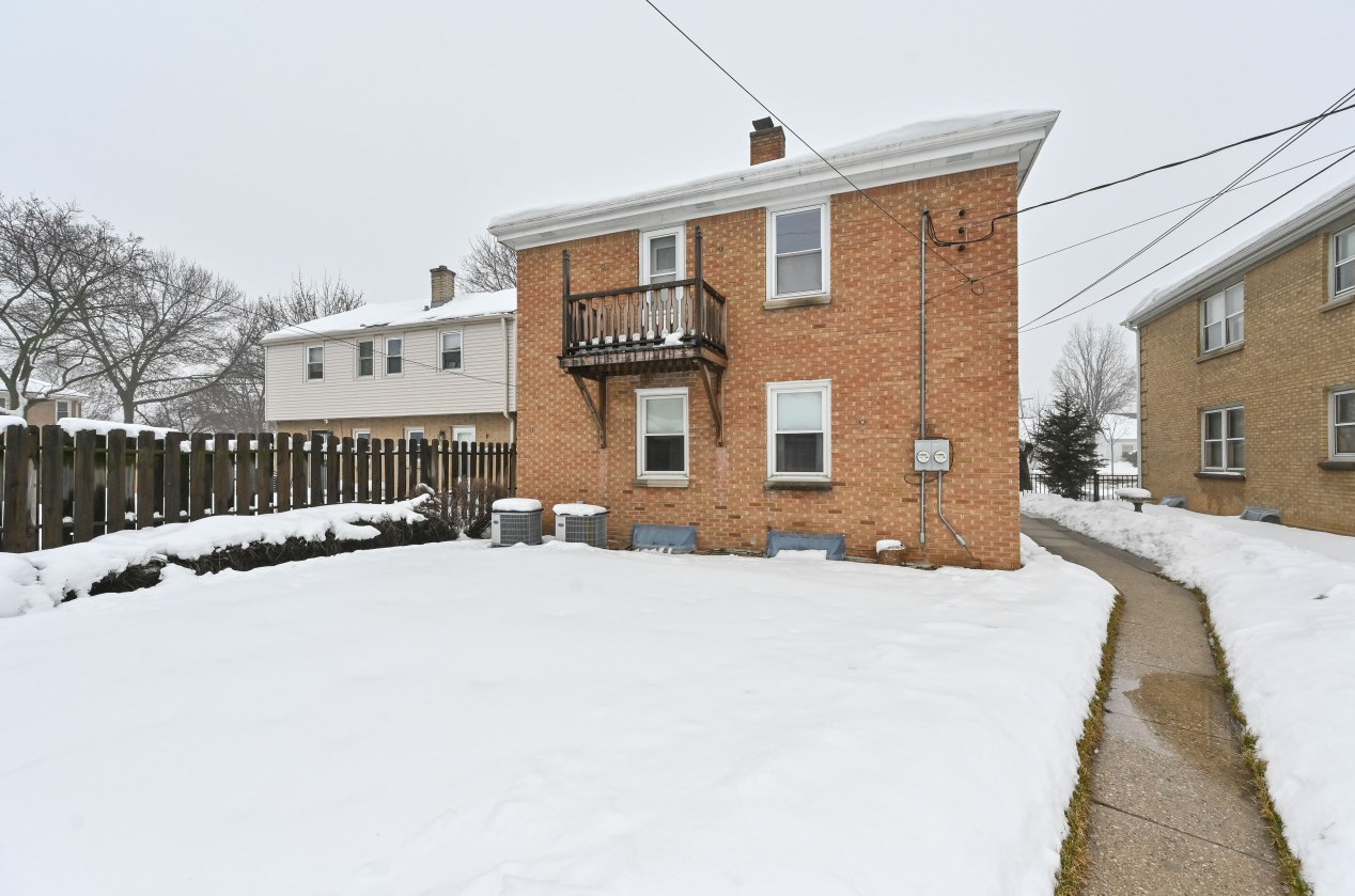 8825 Burleigh St, Milwaukee WI 53222-3736 exterior