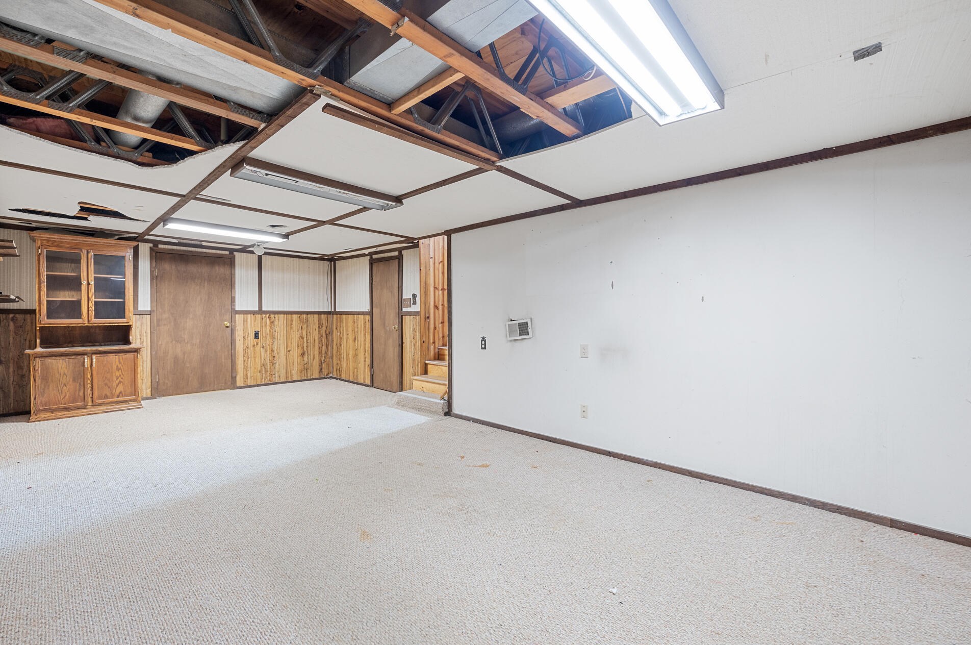 6185 Linden Dr, West Bend WI  53095-9168 exterior