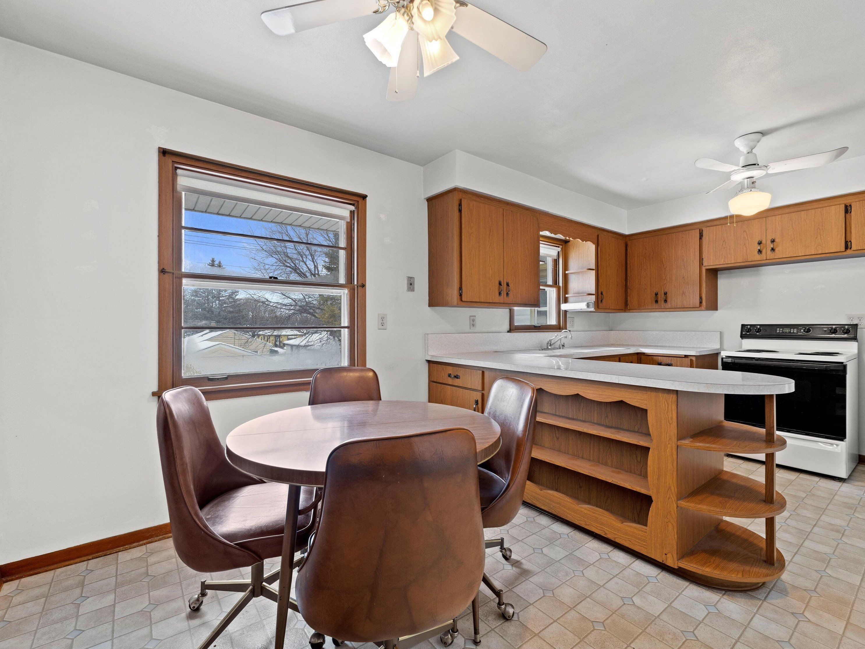 821 100, Milwaukee WI 53222-1314 exterior