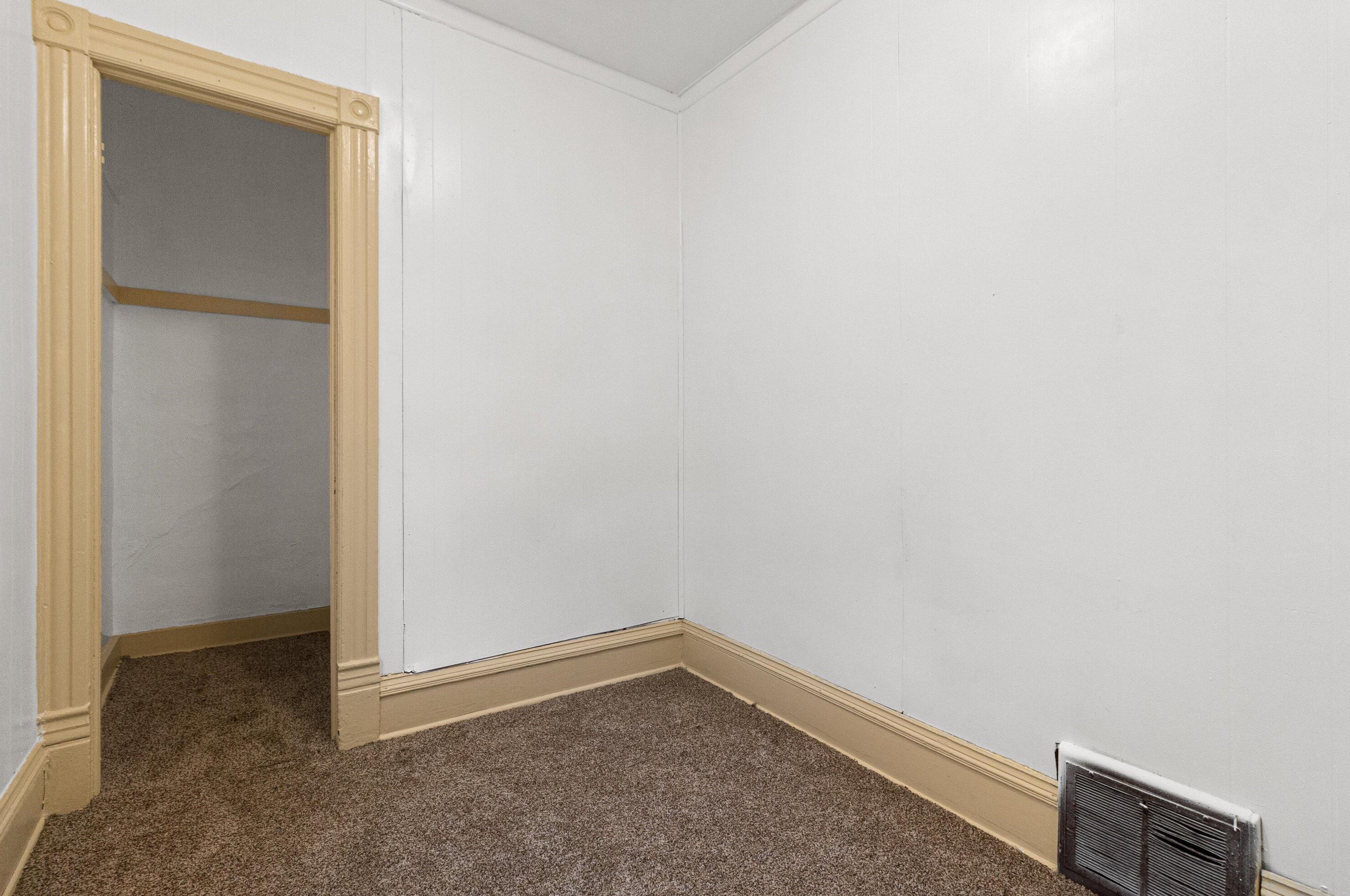 2622 20th St, Milwaukee WI 53215-3015 exterior