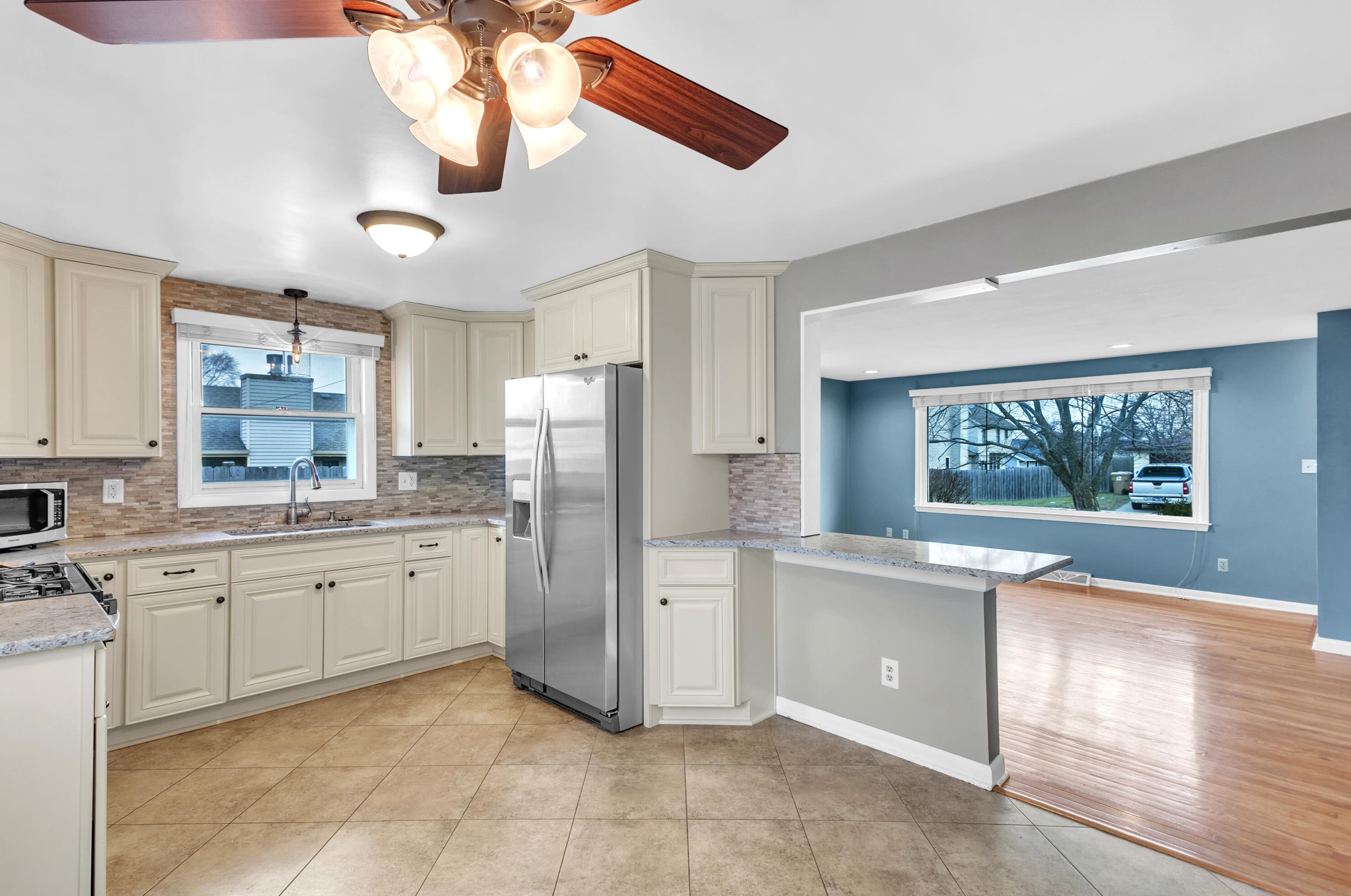 8614 36th Ave, Kenosha WI  53142-2540 exterior