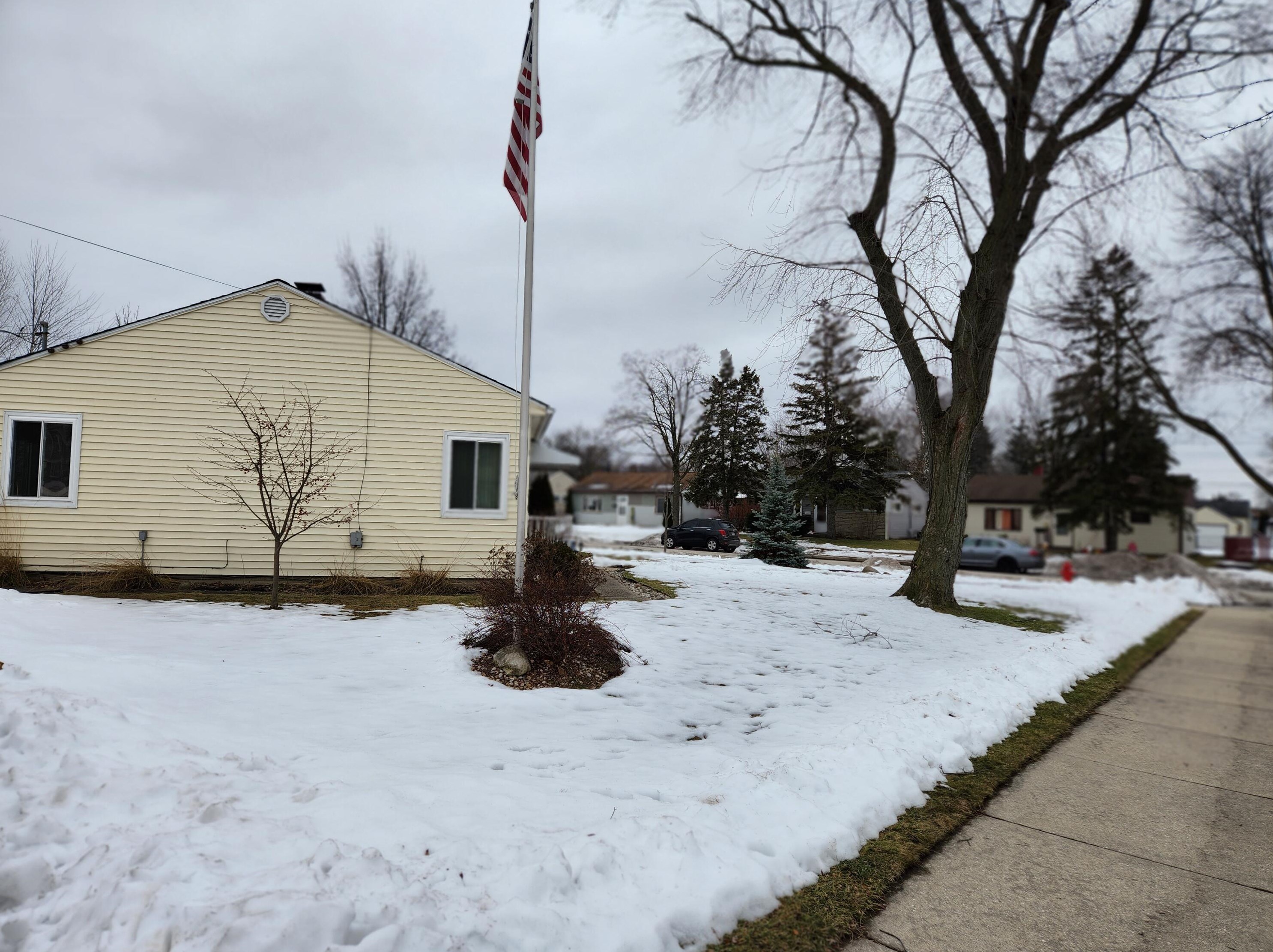 3432 65, Milwaukee WI 53214-1722 exterior