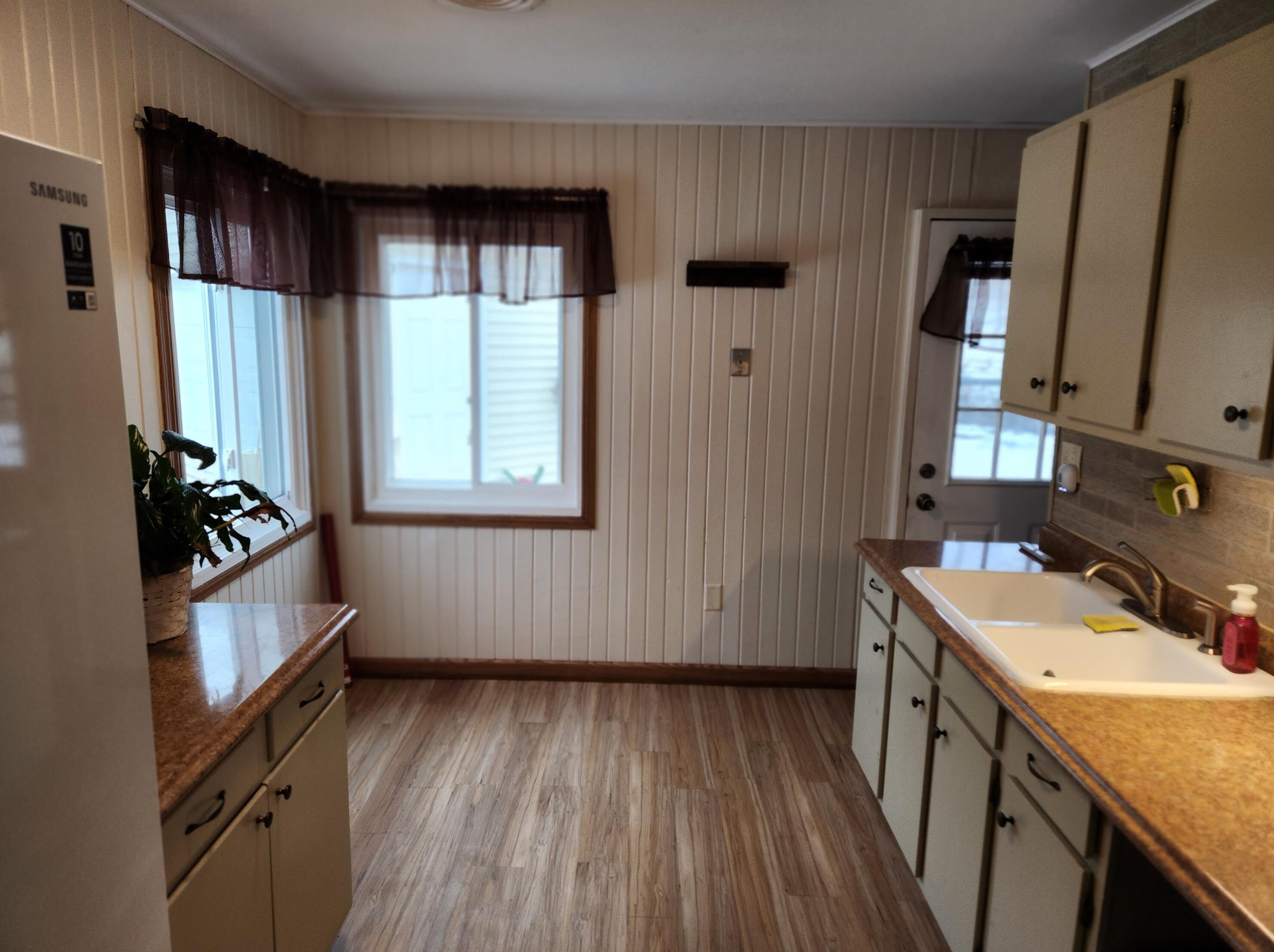 3432 65, Milwaukee WI 53214-1722 exterior