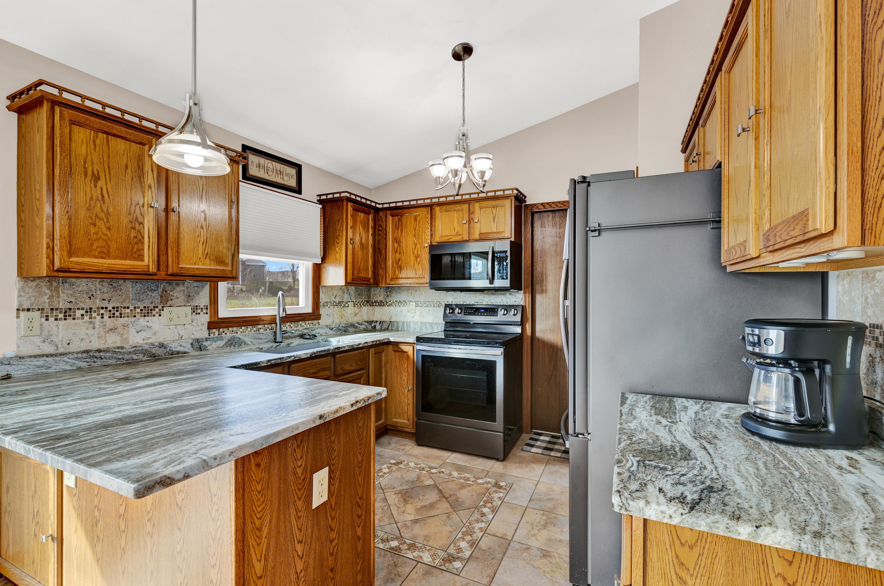 6748 Bay Wood Dr, Racine WI  53402-1383 exterior