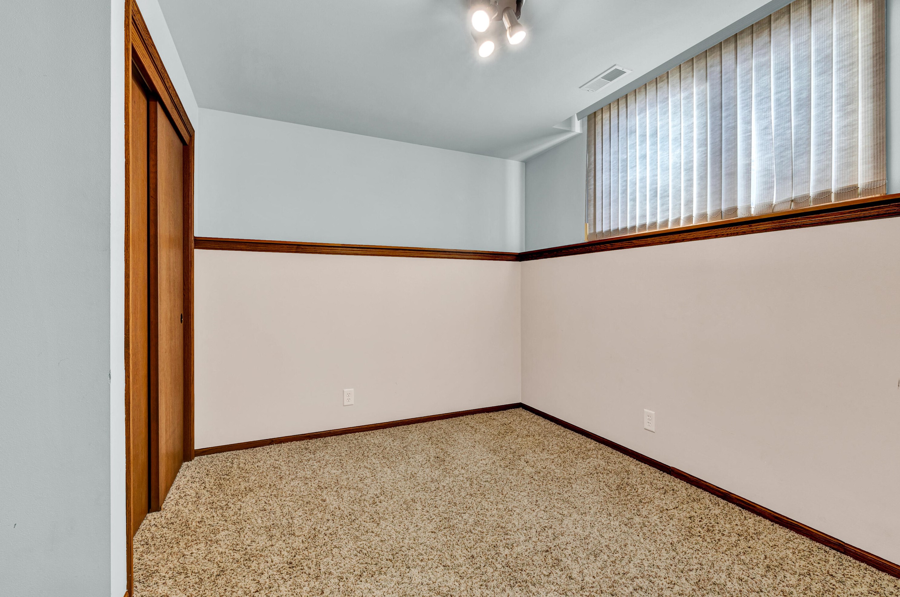 6748 Bay Wood Dr, Racine WI  53402-1383 exterior