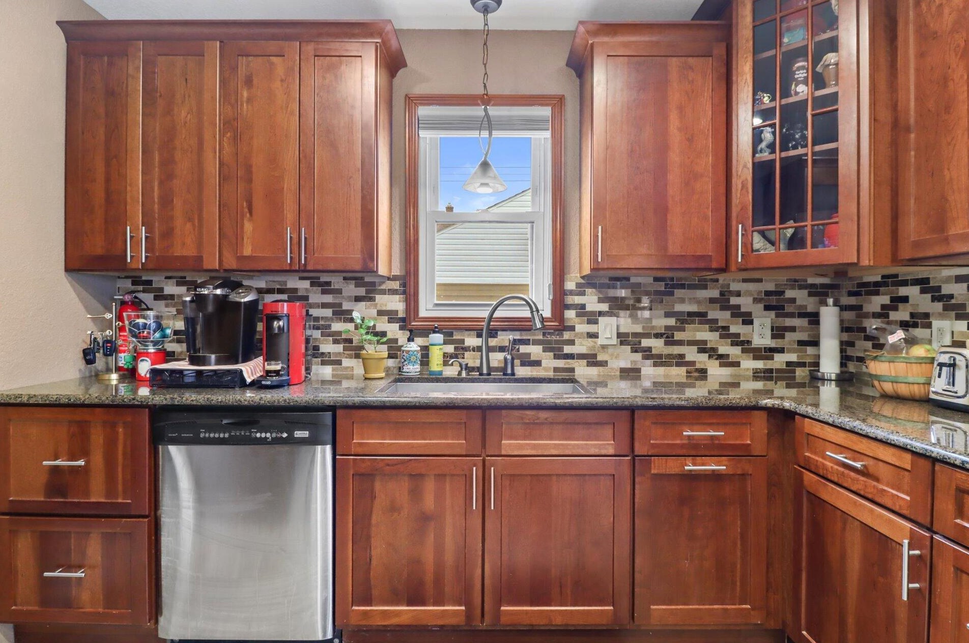 7721 28 Ave, Kenosha WI 53143-5620 exterior