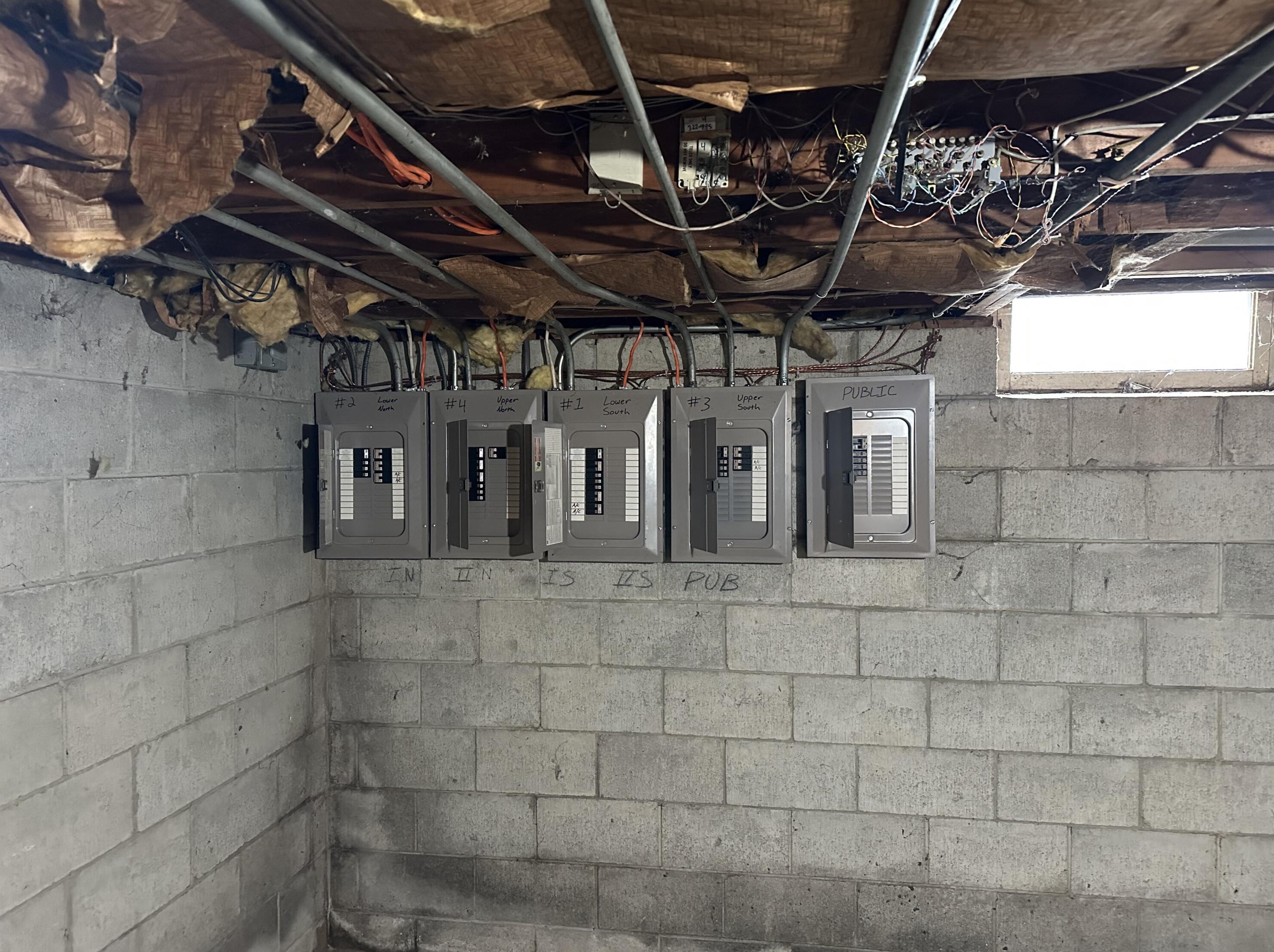 3339 60, Milwaukee WI 53219-4340 exterior