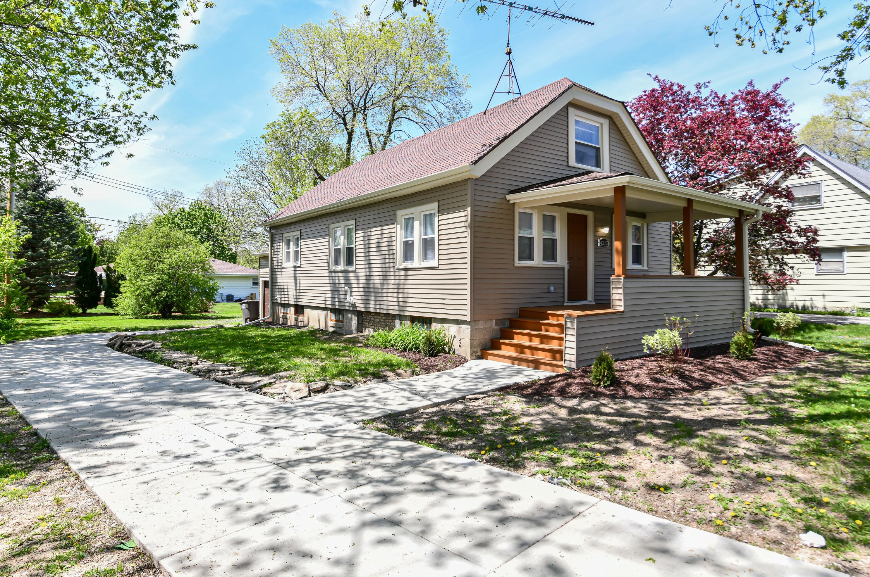 4235 92nd St, Milwaukee WI  53228-2133 exterior