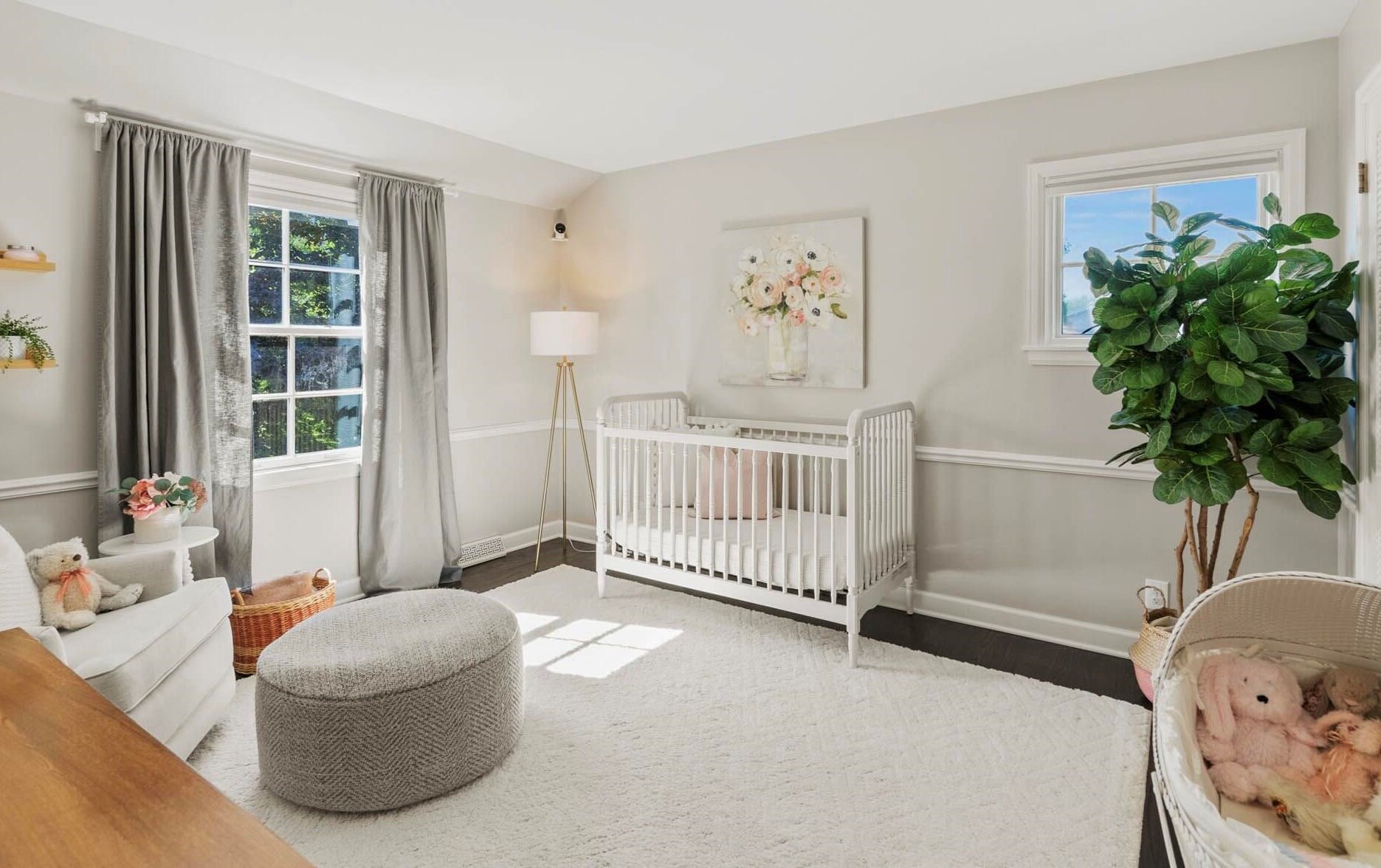 9506 Apple Blossom Ln, Milwaukee WI 53217-4401 exterior