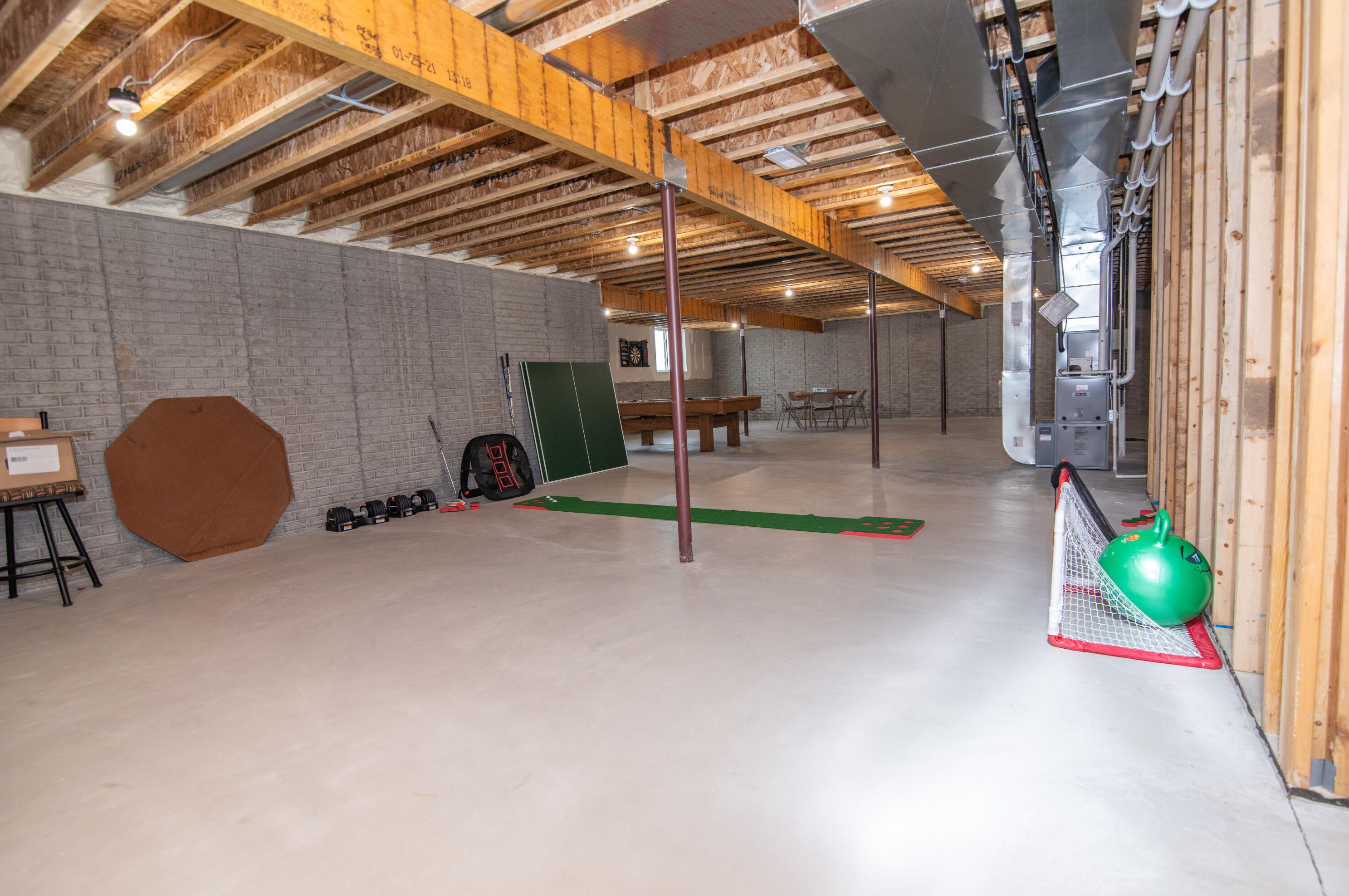 681 Spur Rd, Slinger WI  53086-9293 exterior