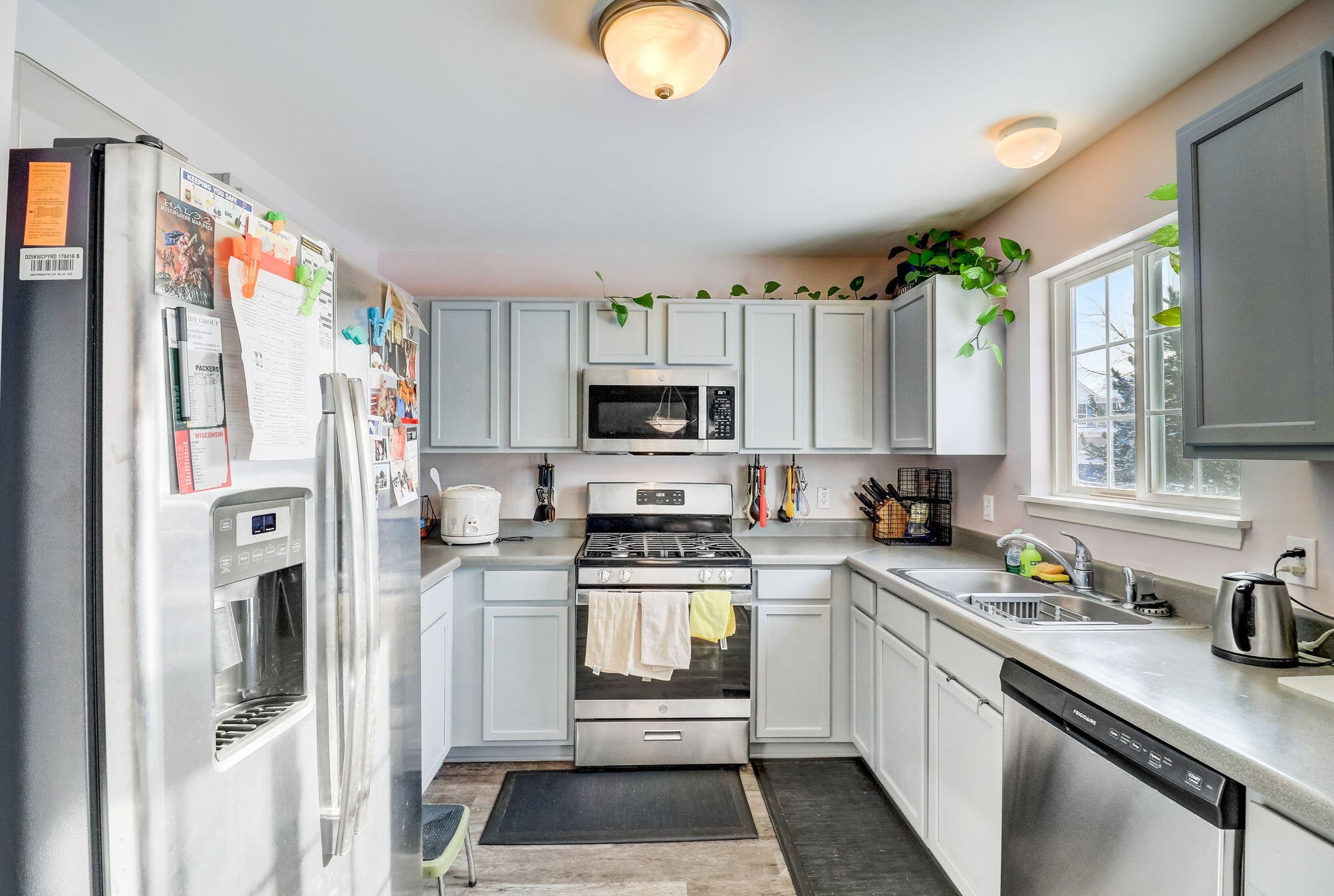 9027 65th St, Kenosha WI  53142-7243 exterior