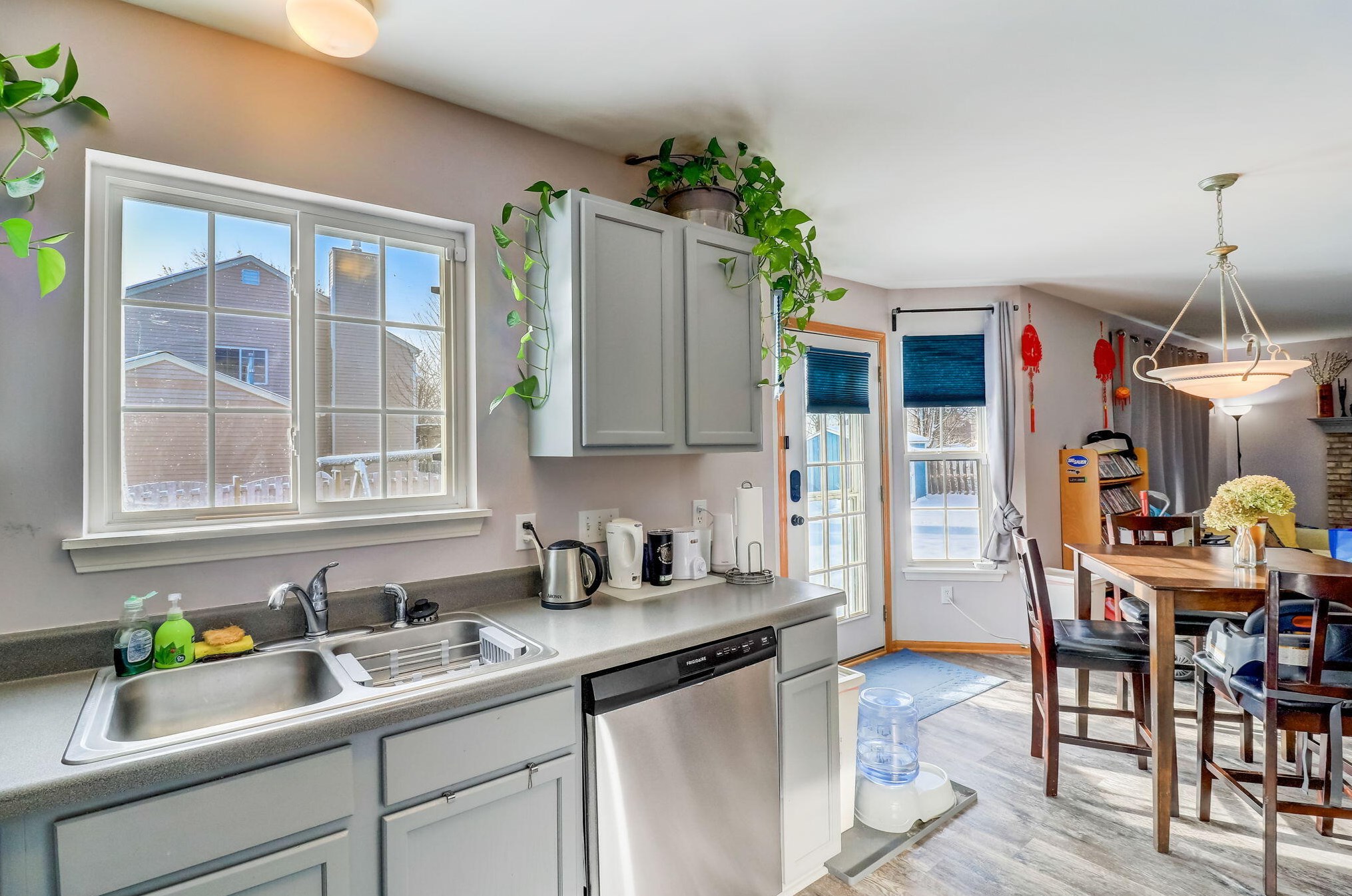 9027 65th St, Kenosha WI  53142-7243 exterior