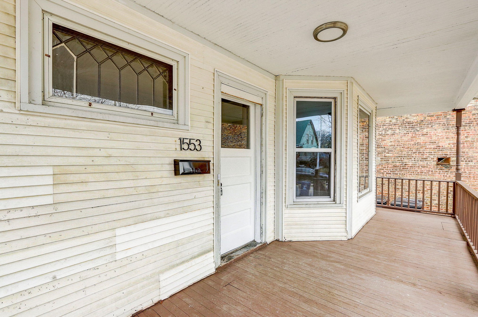 1553 Taylor Ave, Racine WI  53403-2172 exterior