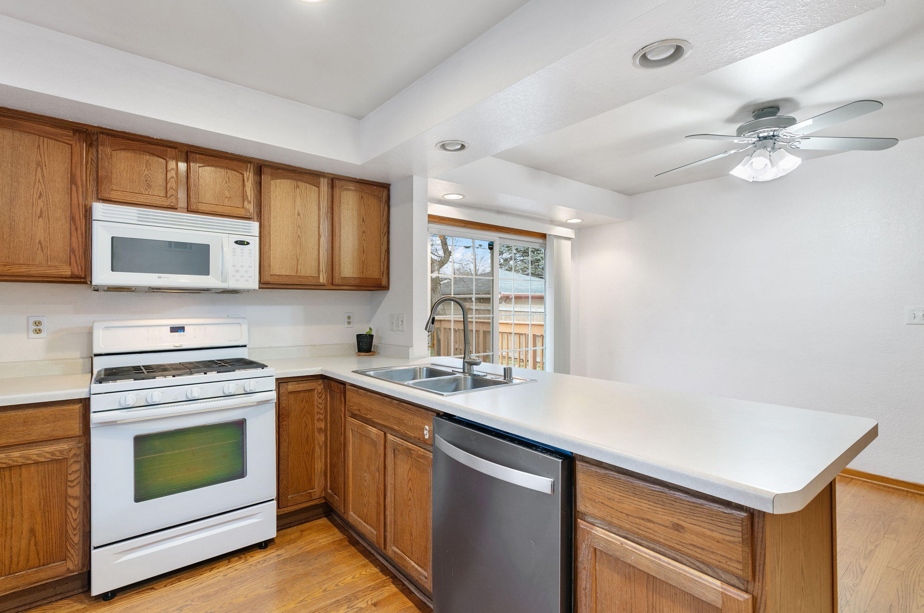 3863 83rd St, Milwaukee WI  53220-1631 exterior