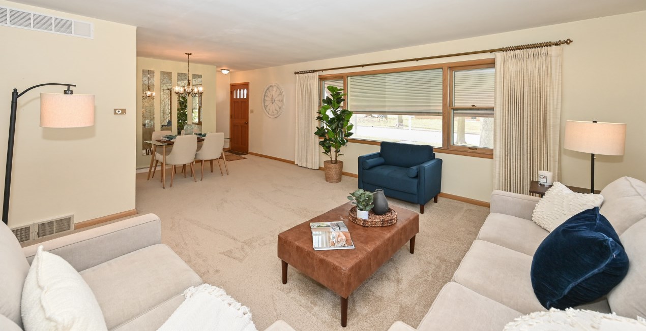 3708 101, Milwaukee WI 53222-2309 exterior